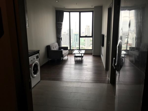 ✨Flash Deal ✨IDEO Q Victory ( 1Bed 1Bath 45.5SQM.) พร้อมอยู่ ! เพียง 32,000 บาทต่อเดือน Tel.0981315848 @propmatch 