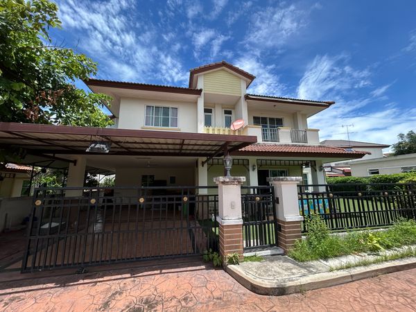 2-Story Detached House with a Pool View in Front of the House – Safe and Private Community! 