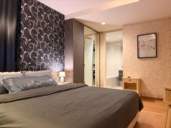 For rent Condo Via 49 Sansiri Fully Furnished  (S15-22232)