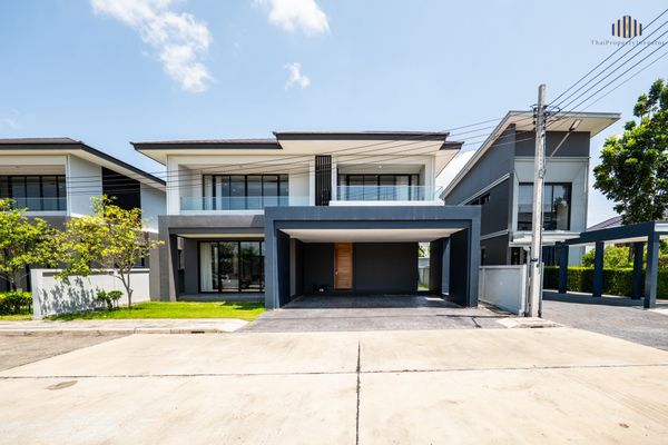 Luxury Detached House in the Heart of Phuttha Bucha! Bourton Residence — 2-Storey Detached House with a starting usable area of 312 sq.m., 4 Bedrooms, 5 Bathrooms, 1 Maid’s Room, and Parking for 3 Cars. setting, close to 