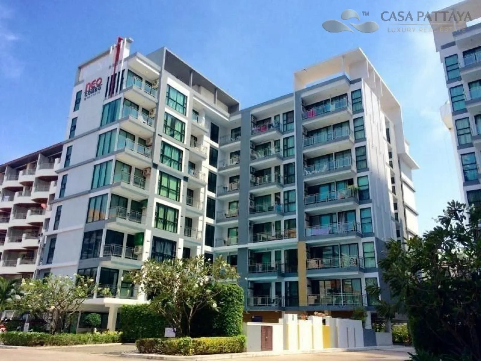 Condo For Sale Neo Seaview Condo in Prime Jomtien Beach Location