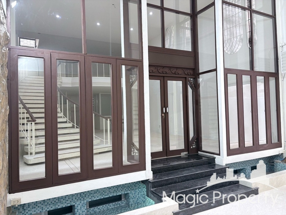 ขายทาวน์เฮาส์ 4 ห้องนอน ใกล้บรรทัดทอง ใน ซอยสุนทรพิมล ถนนจารุเมือง แขวงรองเมือง เขตปทุมวัน กรุงเทพมหานคร – รูปที่ 3