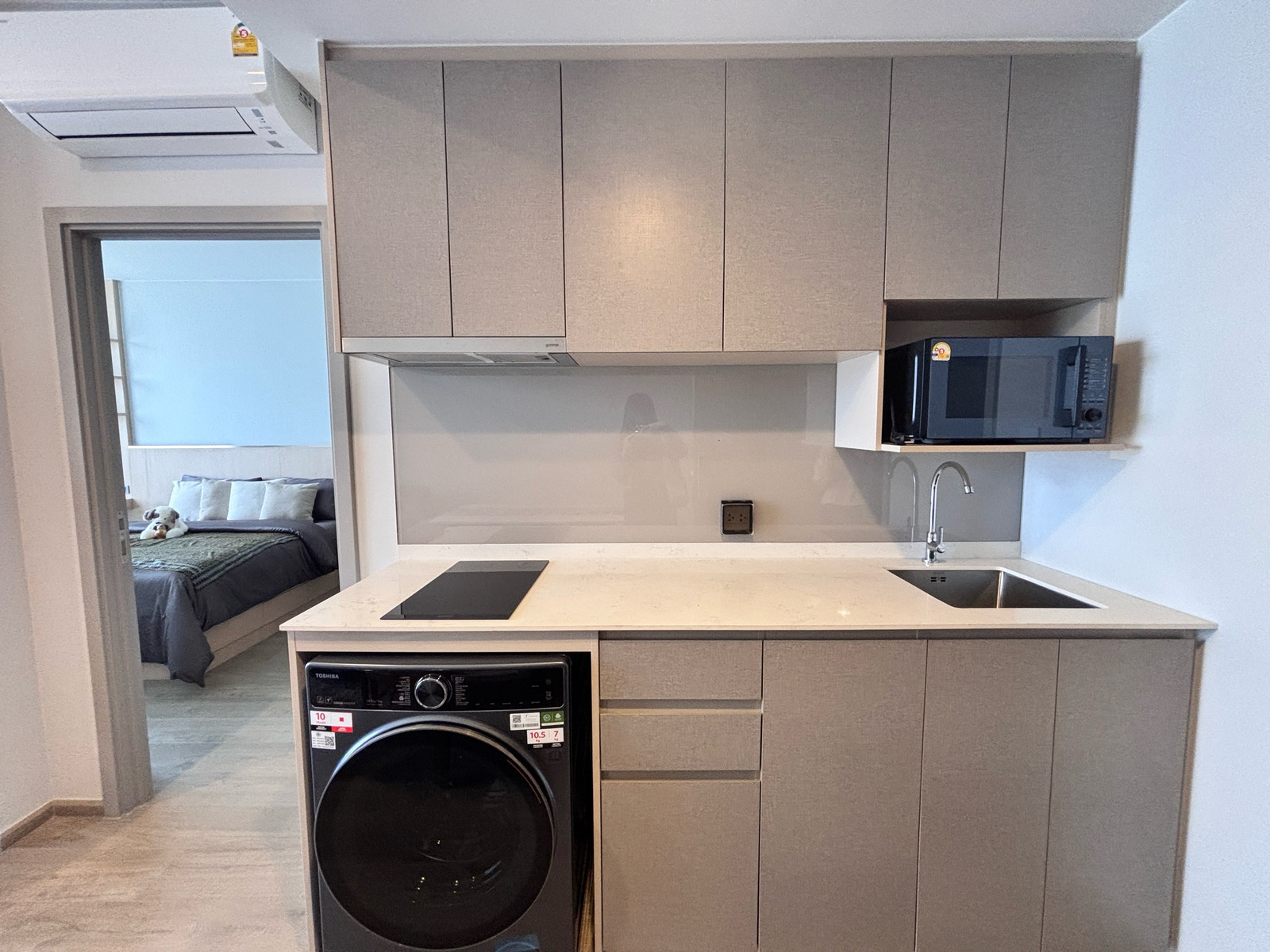 ✨ FOR RENT |  ห้องใหม่เอี่ยม ตกแต่งสวย พร้อมอยู่! 📍 ใกล้ MRT ลุมพินี เพียง 450 เมตร ใกล้ One Bangkok & สวนเบญจกิติ – รูปที่ 4