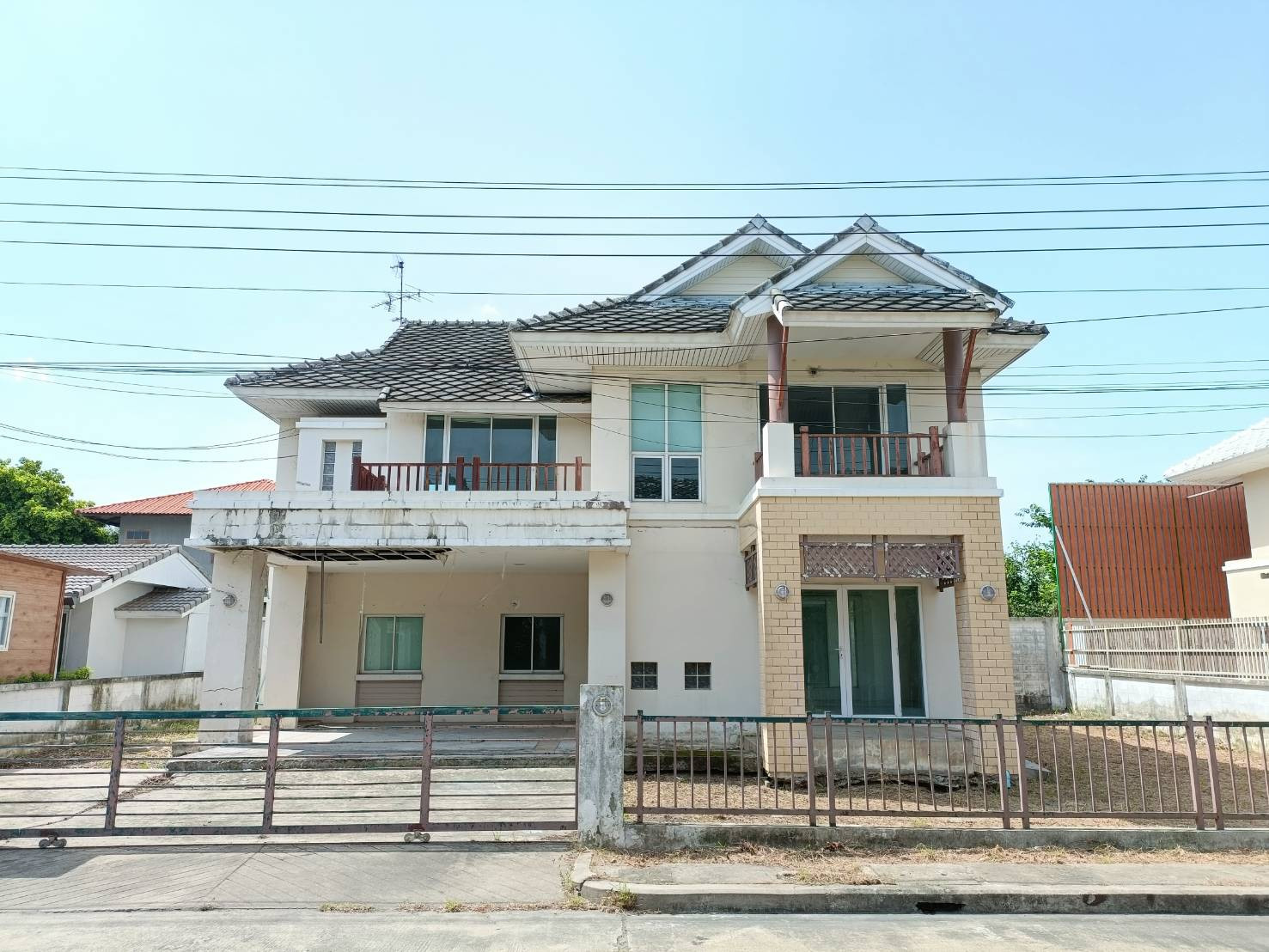 ขาย บ้านเดี่ยว 100วา อนันตธารา ทวีวัฒนา49 เชื่อมต่อถนนบรมราชชนนี พุทธมณฑลสาย3-4 ศาลายา ขาย บ้านเดี่ยว 100วา อนันตธารา ทวีวัฒนา49 เชื่อมต่อถนนบรมราชชนนี พุทธมณฑลสาย3-4 ศาลายา