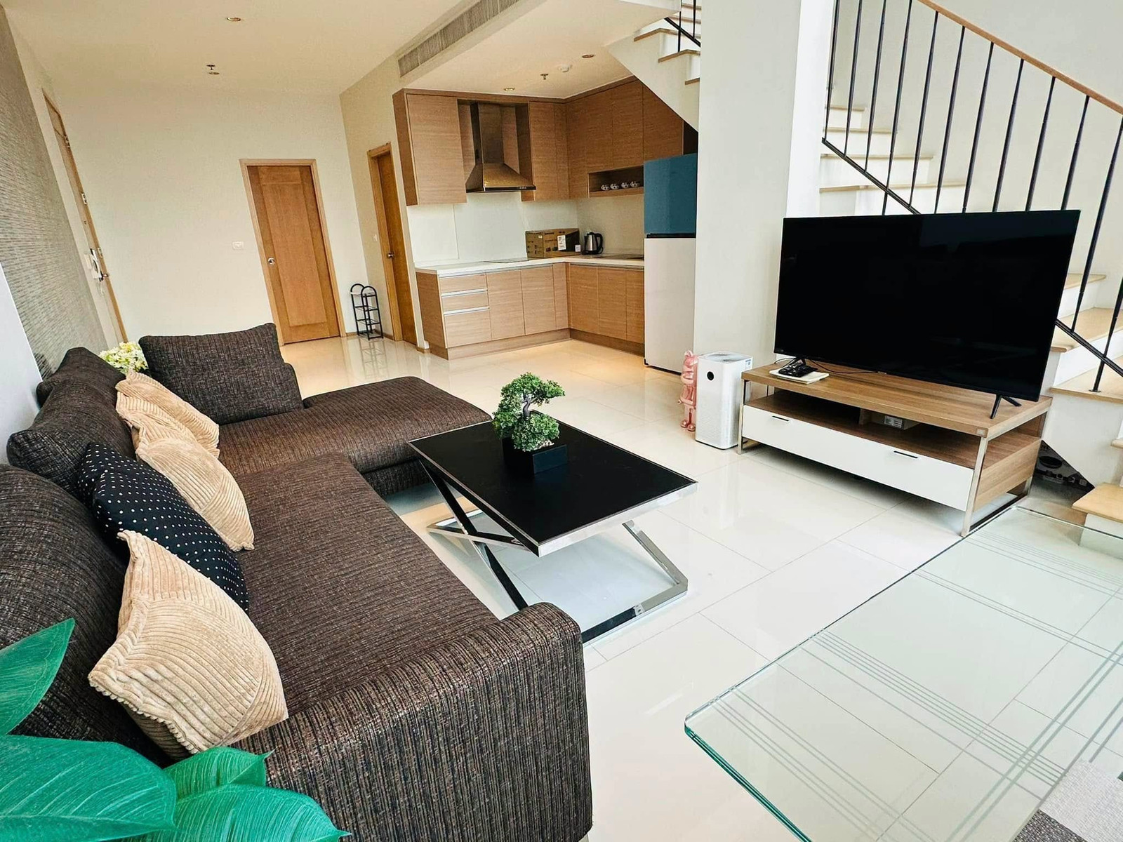 คอนโด Condo for rent ให้เช่า : The Emporio Place ดิ เอ็มโพริโอ เพลส Phrom Phong พร้อมพงษ์ MK-02 line @livingbkk  