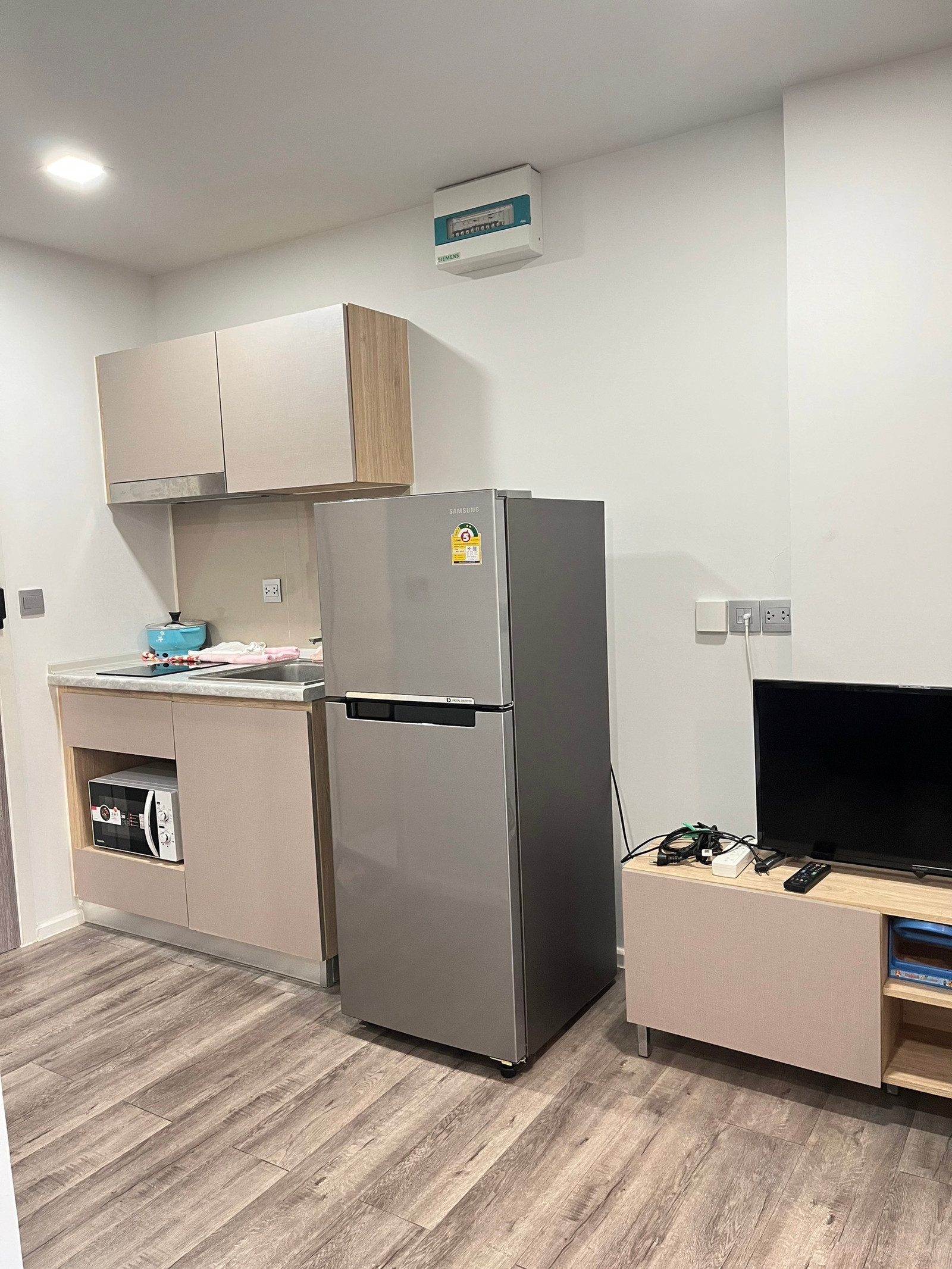 ให้เช่า Atmoz Ratchada - Huaikwang ขนาด 24 ตรม 1 Bed ตึก B – รูปที่ 2