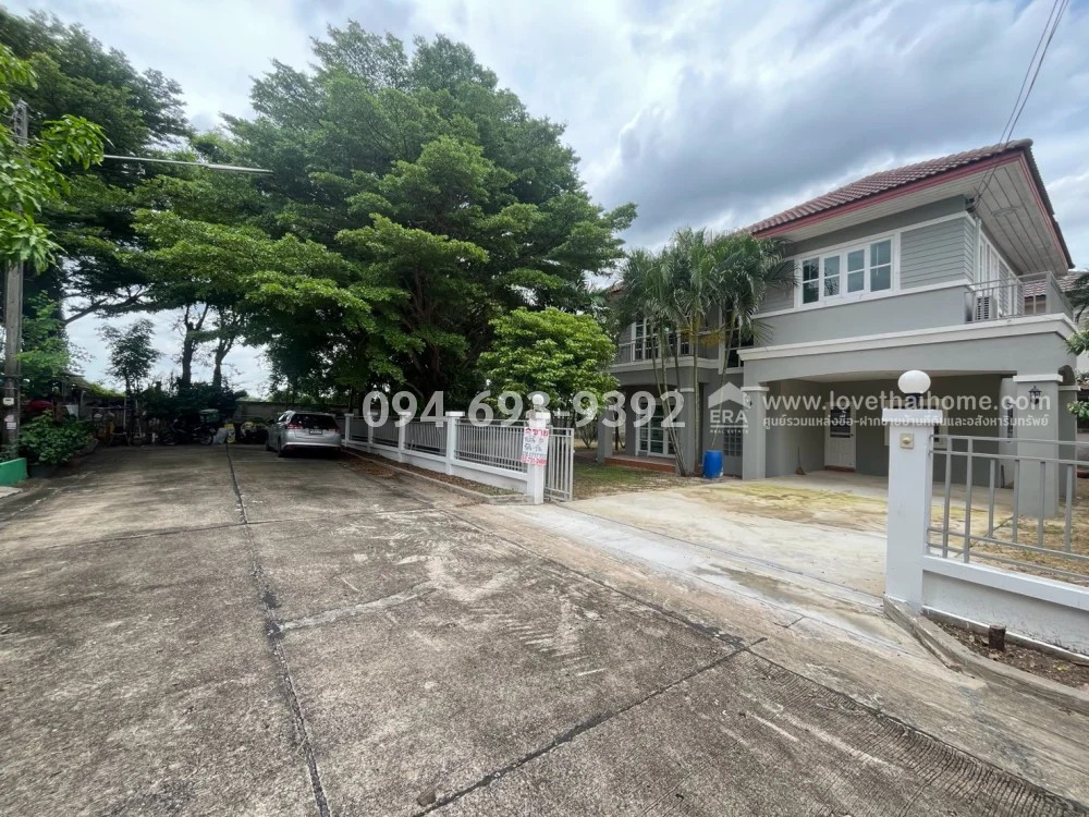 ขายบ้านเดี่ยว 2 ชั้น ถนนลำลูกกา คลอง7 หมู่บ้านชาร์ล็อตเพลส ปทุมธานี ที่ดินใหญ่สะใจ 142.7 ตร.ว. หลังริม! ด่วน! ขายถูกที่สุด หาไม่ได้อีกแล้ว เพียง 6.8 ล้านบาทเท่านั้น! ที่ดิน 2 แปลงคุ้มๆ ปลูกบ้าน 1 หลัง พร้อมพื้นที่สวนกว้างขวาง ร่มรื่น บรรยากาศดีมาก – รูปที่ 2