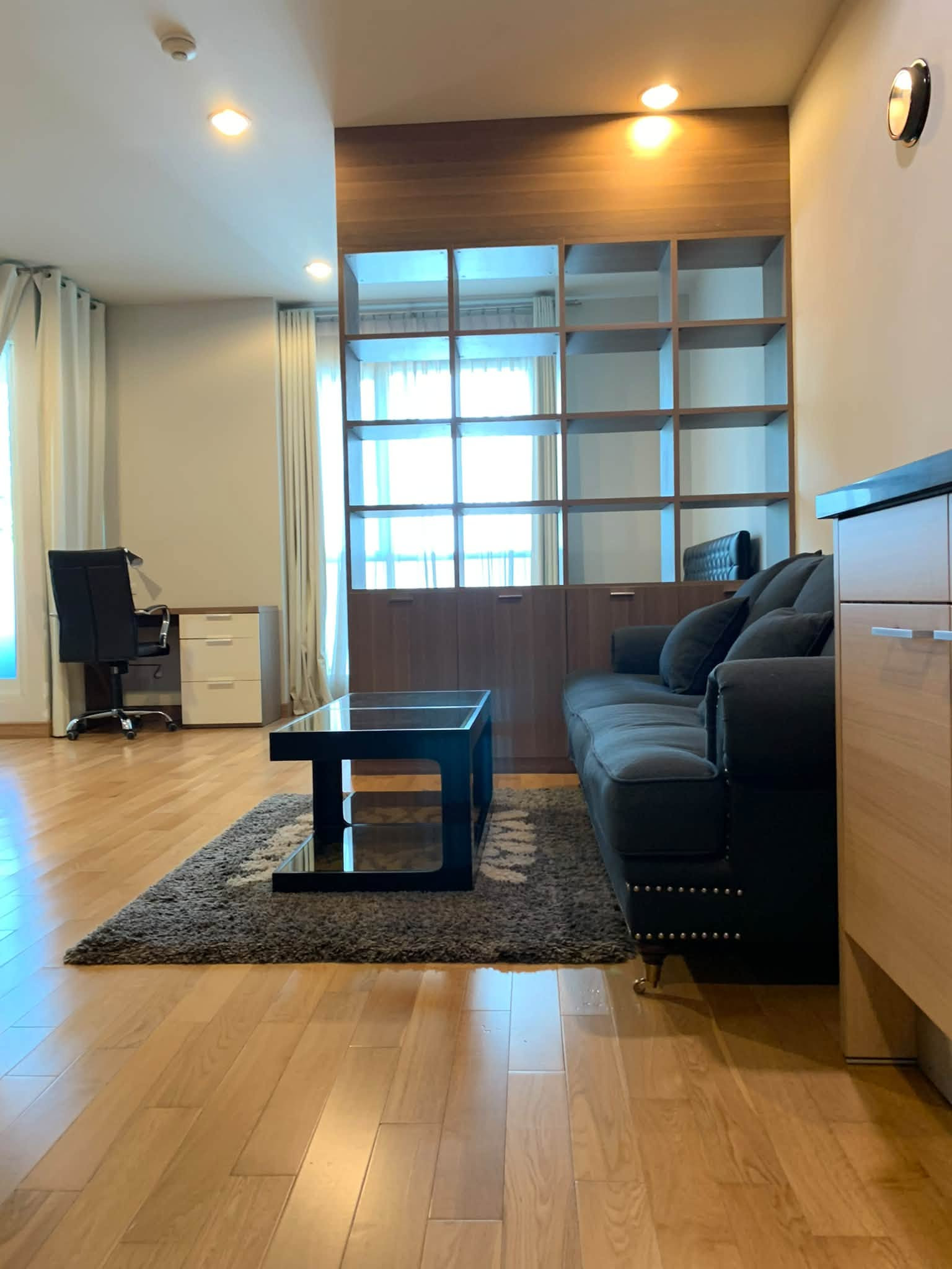 ให้เช่า คอนโด The Address Chidlom studio 40 sqm ชั้น2 วิวสระว่ายน้ำ – รูปที่ 2