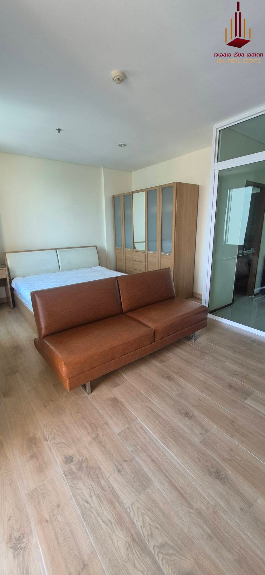 ✨ For Rent: Villa Sathorn Condo ✨ 💰 Only 15,000 THB/month
