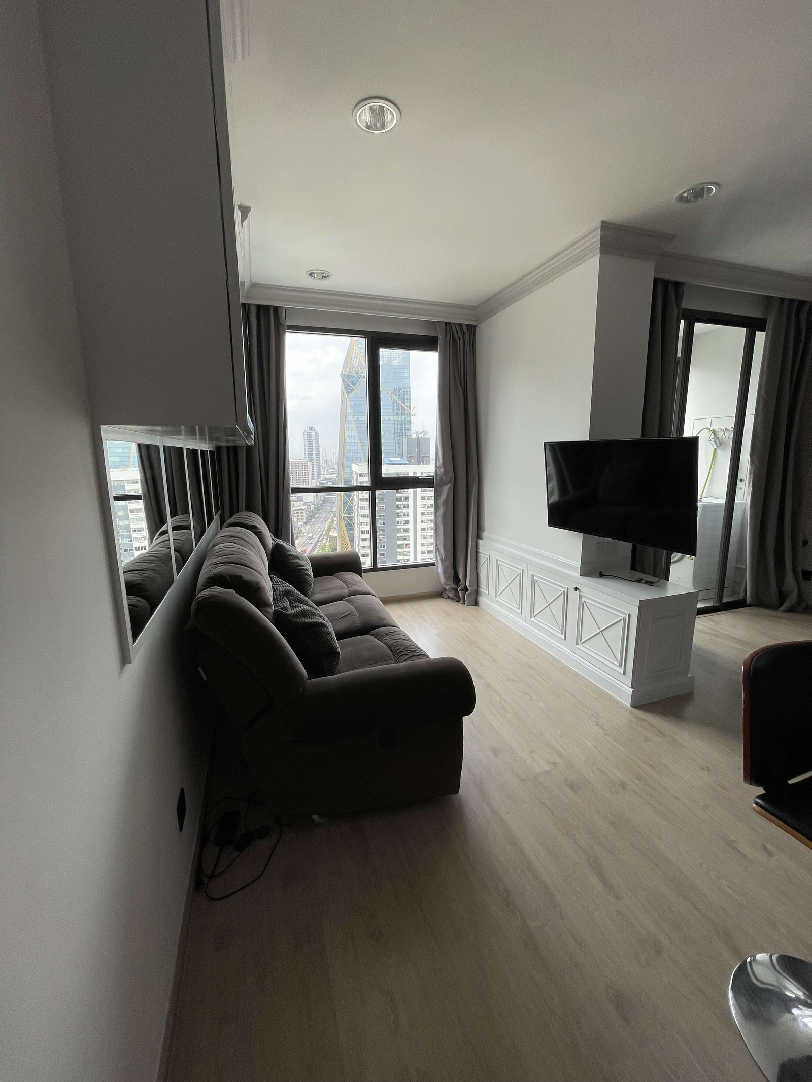 ✨ 2 ห้องนอน | ชั้นสูง วิวสวย ห้องกว้าง ฟังก์ชันครบ 📍 Ideo Q Ratchathewi – รูปที่ 2