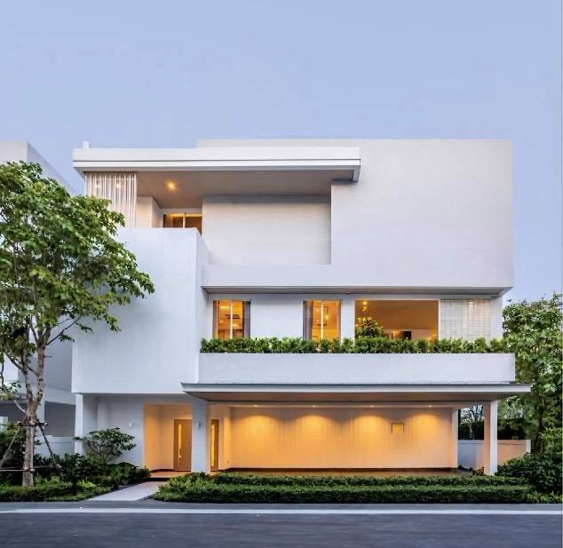 Baan 365 Sukhumvit 77 บ้านเดี่ยวพรีเมียม 3 ชั้น ใกล้เอกมัย-ทองหล่อ รหัส : H8309 Baan 365 Sukhumvit 77 บ้านเดี่ยวพรีเมียม 3 ชั้น ใกล้เอกมัย-ทองหล่อ รหัส : H8309
