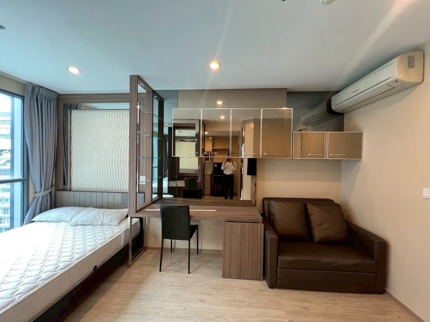 ✨ ให้เช่า Ideo Q จุฬา – สามย่าน ✨ 💖 สตูดิโอ ขนาด 24 ตร.ม. 💰 ราคาเช่า : 19,000 บาท/เดือน 📞 Contact : Aomam (Agent) Tel./Line ID : 095-587-1692 WhatsApp : +66 95 587 1692 – รูปที่ 2