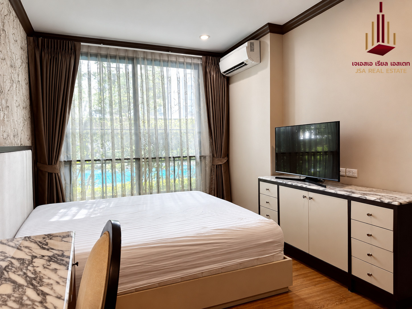 ✨ For Rent: The Reserve Kasemsan 3 Condo ✨ 💰 Only 25,000 THB/month 