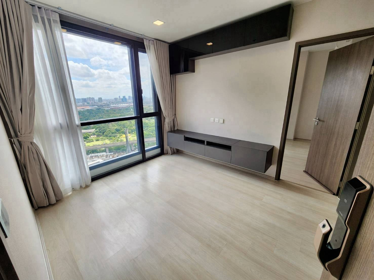 Selling very cheap, Privacy Condo, Chatuchak, corner room, 2 bedrooms, rare position, garden view, Chatuchak, only 6.49Mb Selling very cheap, Privacy Condo, Chatuchak, corner room, 2 bedrooms, rare position, garden view, Chatuchak, only 6.49Mb