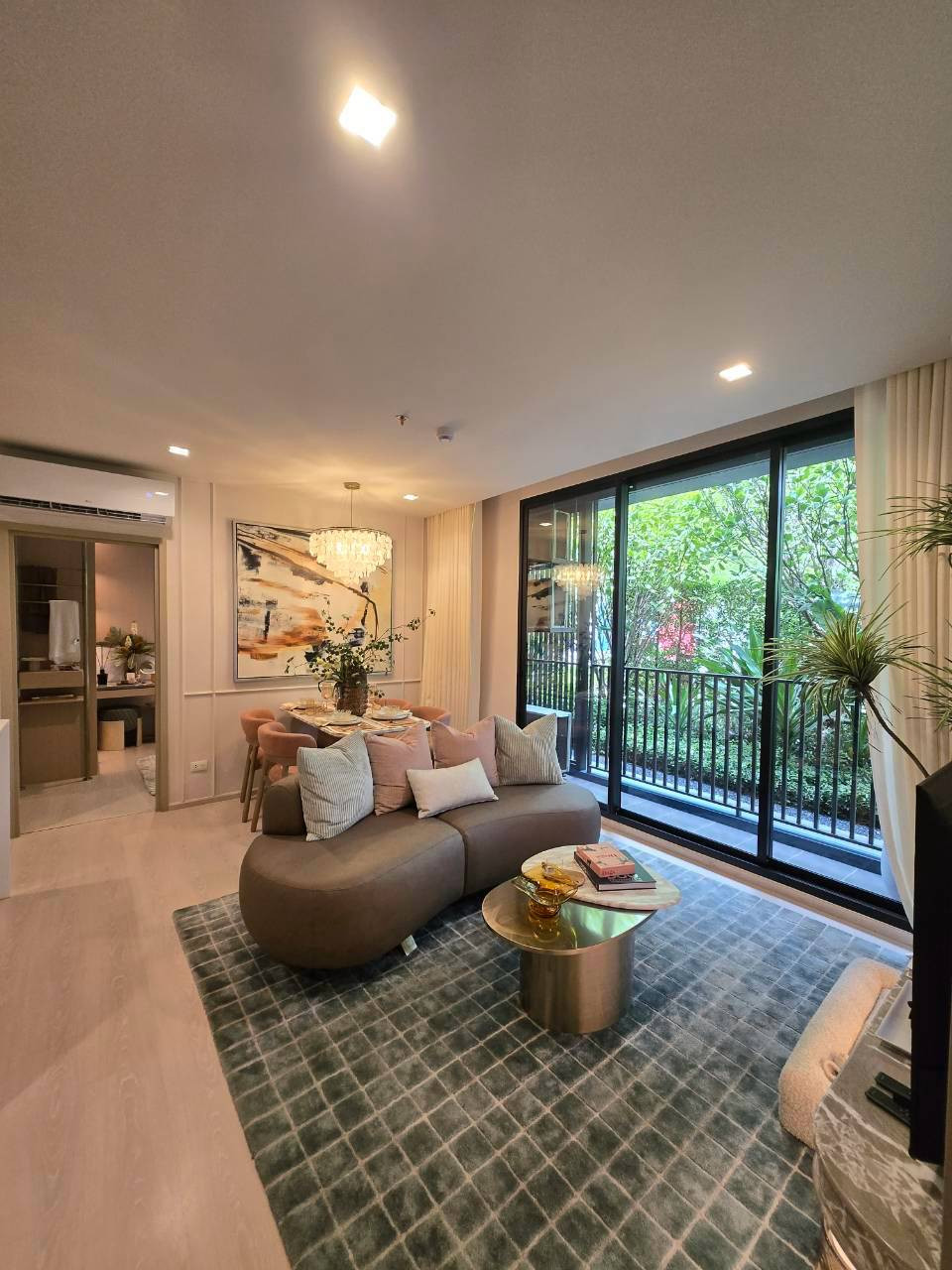 Pet Friendly Condo for Sale near ICONSIAM | LOVE Charoen Nakhon | Foreign Quota Pet Friendly Condo for Sale near ICONSIAM | LOVE Charoen Nakhon | Foreign Quota