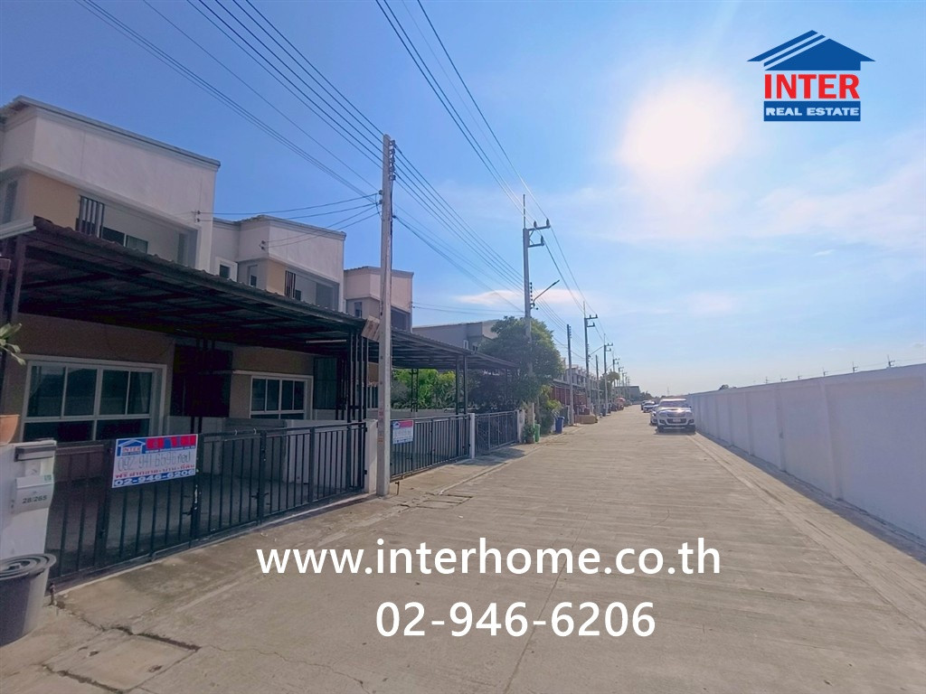 Townhouse, 2 floors, 28.8 sq m, We Alive Village, Lam Luk Ka Khlong 7, Thetsaban Lam Luk Ka Road 3, Lam Luk Ka Road, Rangsit-Nakhon Nayok Road, Lam Luk Ka, Pathum Thani. Townhouse, 2 floors, 28.8 sq m, We Alive Village, Lam Luk Ka Khlong 7, Thetsaban Lam Luk Ka Road 3, Lam Luk Ka Road, Rangsit-Nakhon Nayok Road, Lam Luk Ka, Pathum Thani.