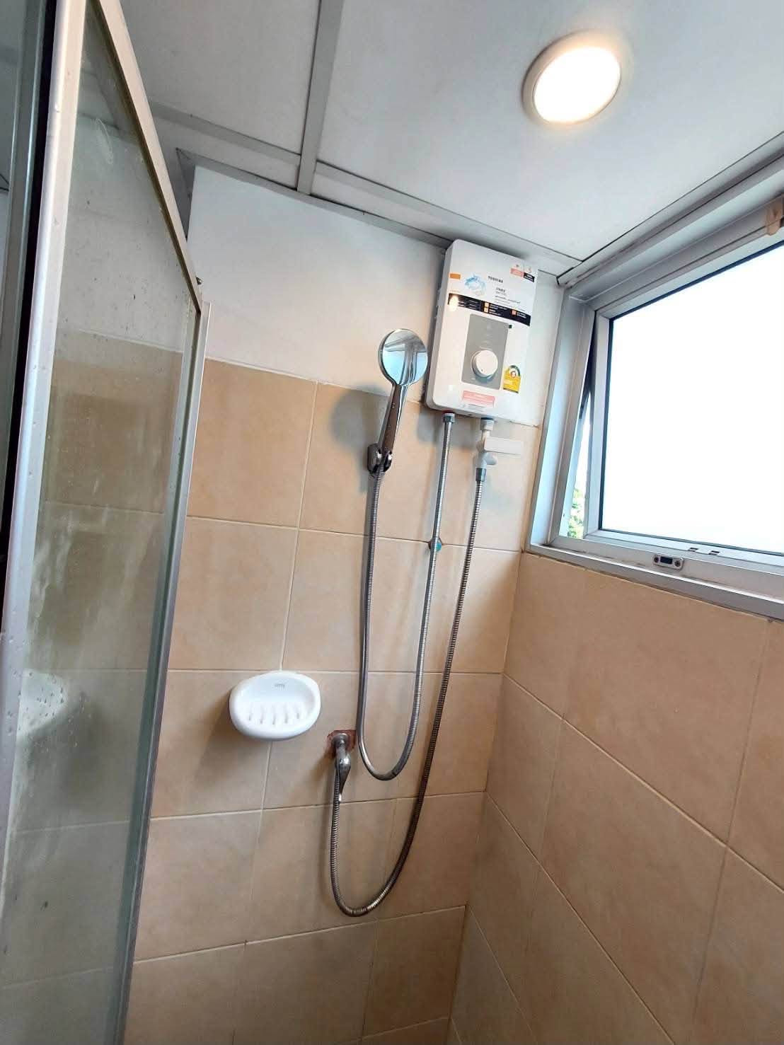 9000 พร้อมอยู่ พร้อมชม  MRT ศูนย์วัฒนธรรม / เดอะ สตรีท 📢 Line : @085pucam / 0627941024 🥳 YKP Rental Condo – รูปที่ 3