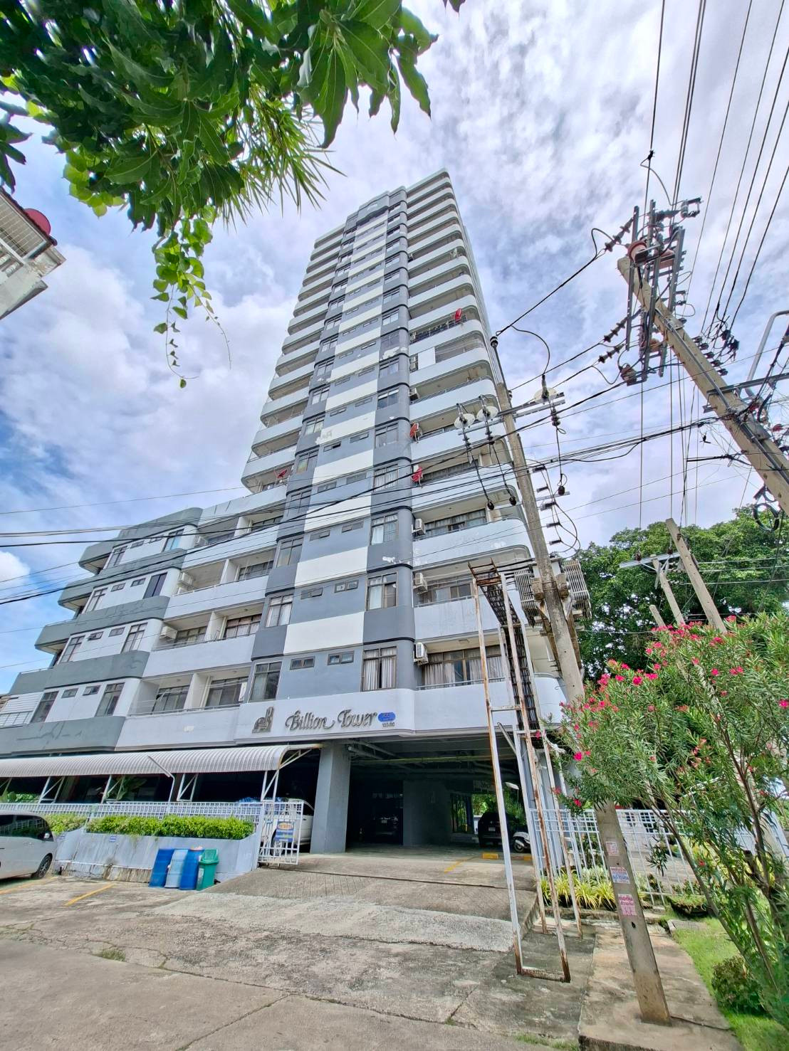 For sale/rent, free Wifi, Billion Tower Condo, Rama 2 Road, Soi 38, fully furnished. For sale/rent, free Wifi, Billion Tower Condo, Rama 2 Road, Soi 38, fully furnished.