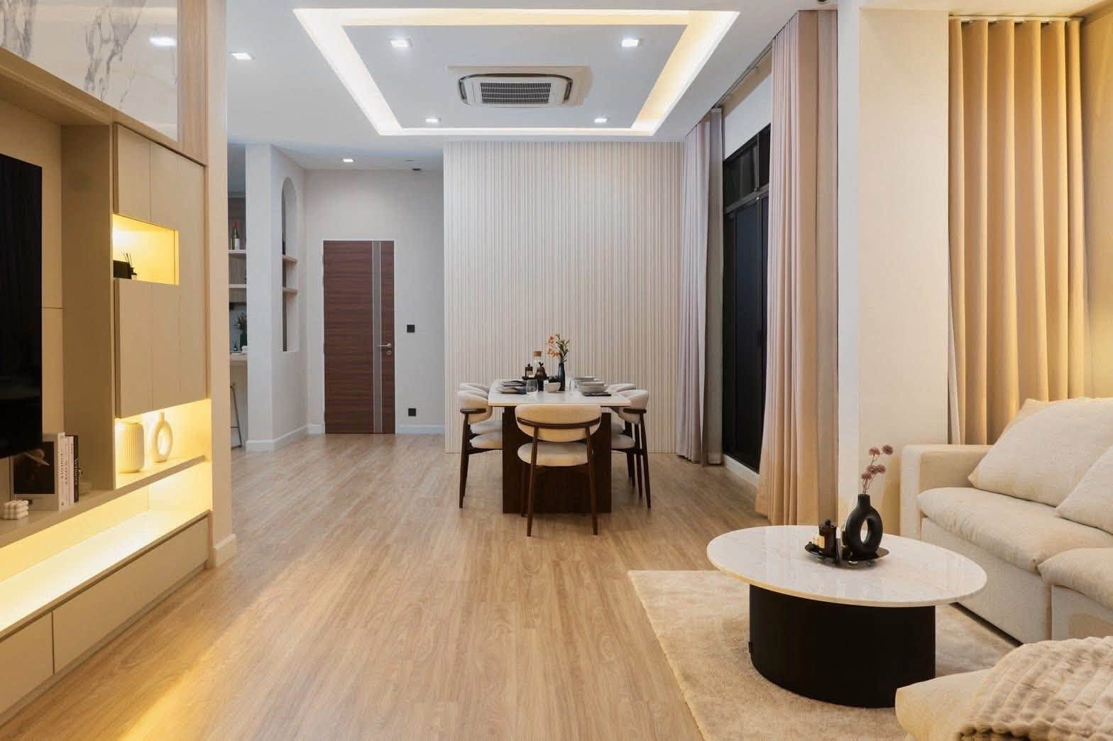 🟢 ให้เช่าบ้านเดี่ยวหรู 3 ชั้น Pet-Friendly (มีห้องสัตว์เลี้ยงเฉพาะ) 390 ตร.ม. 53.6 ตร.วา จอดรถ 3 คัน ฟรี Wi-Fi – รูปที่ 3
