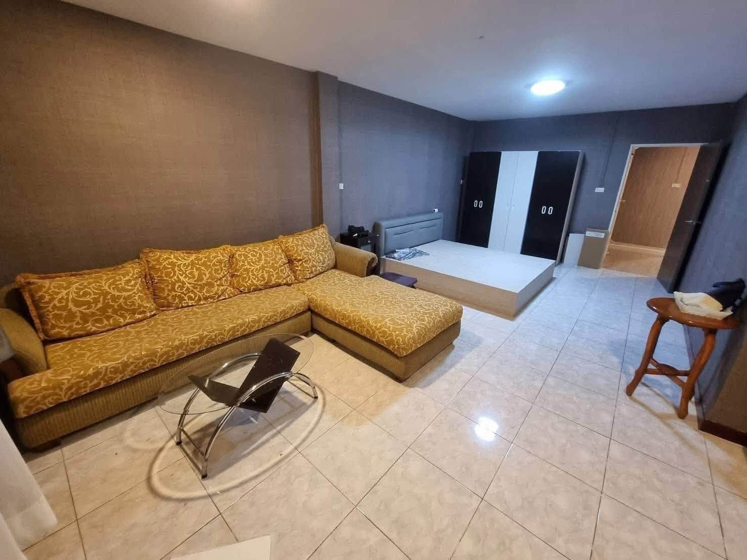 Townhouse area Sutthisan, 450M. to MRT sutthisan, 4b3b 1livingroom, 3storey, Pet friendly – รูปที่ 3