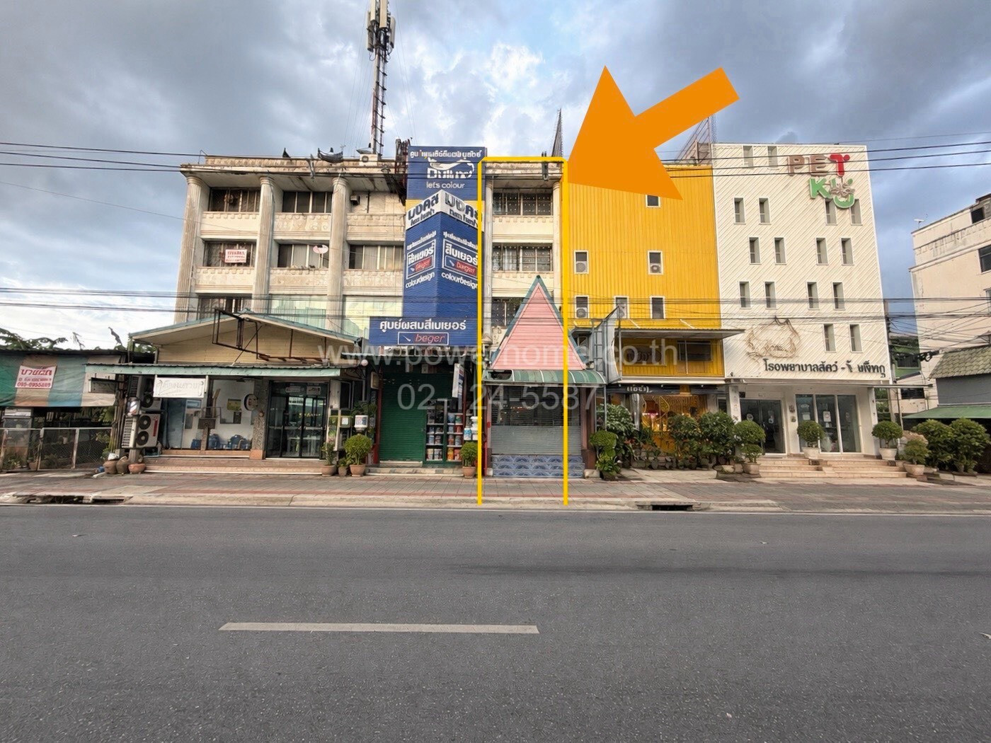 อาคารพาณิชย์ 3.5 ชั้น ถนนบางกรวย-ไทรน้อย ทำเลดี ใกล้โลตัส บางบัวทอง อาคารพาณิชย์ 3.5 ชั้น ถนนบางกรวย-ไทรน้อย ทำเลดี ใกล้โลตัส บางบัวทอง
