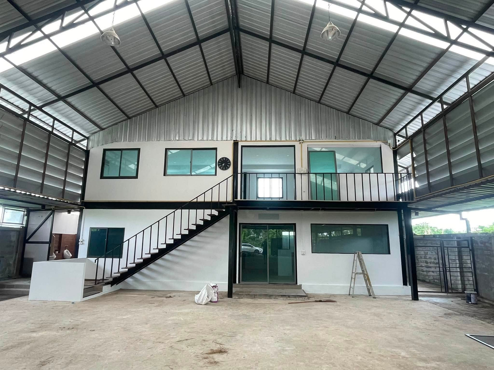 For Rent / Sale, 📦 Warehouse + Accommodation, area 600 sqm., 📍 Bang Len, Nakhon Pathom For Rent / Sale, 📦 Warehouse + Accommodation, area 600 sqm., 📍 Bang Len, Nakhon Pathom