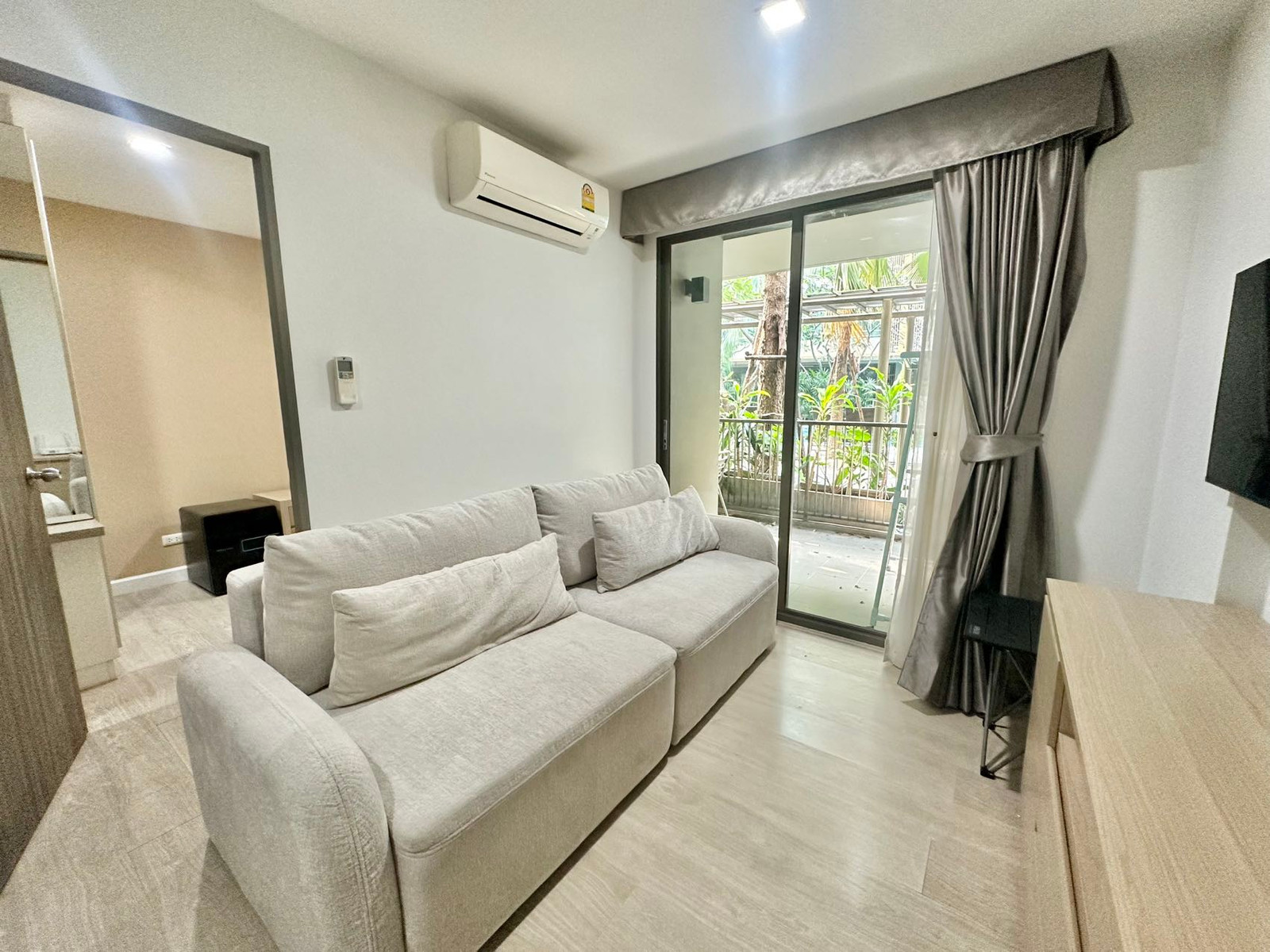 For Rent!!! | Metro Luxe Ratchada | Beautiful Ready-to-Move-In Condo Near MRT Huai Khwang ✨ – รูปที่ 3