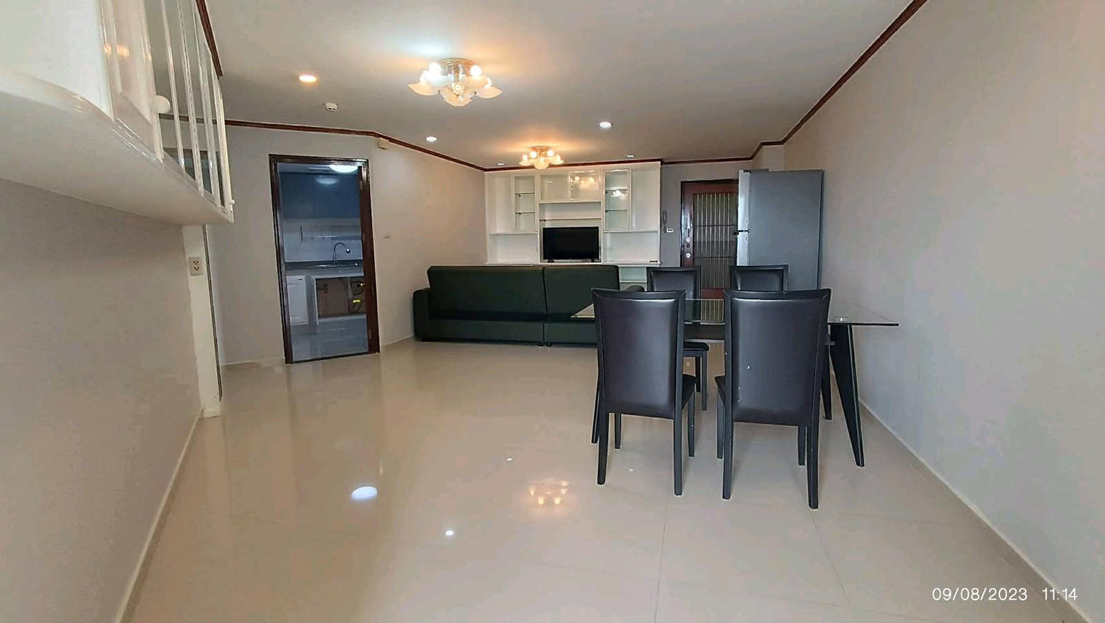 For rent, 3 bedrooms, 2 bathrooms / Interested contact: Khun Kanya / line id: kanya_newb/ # 062-3650428
