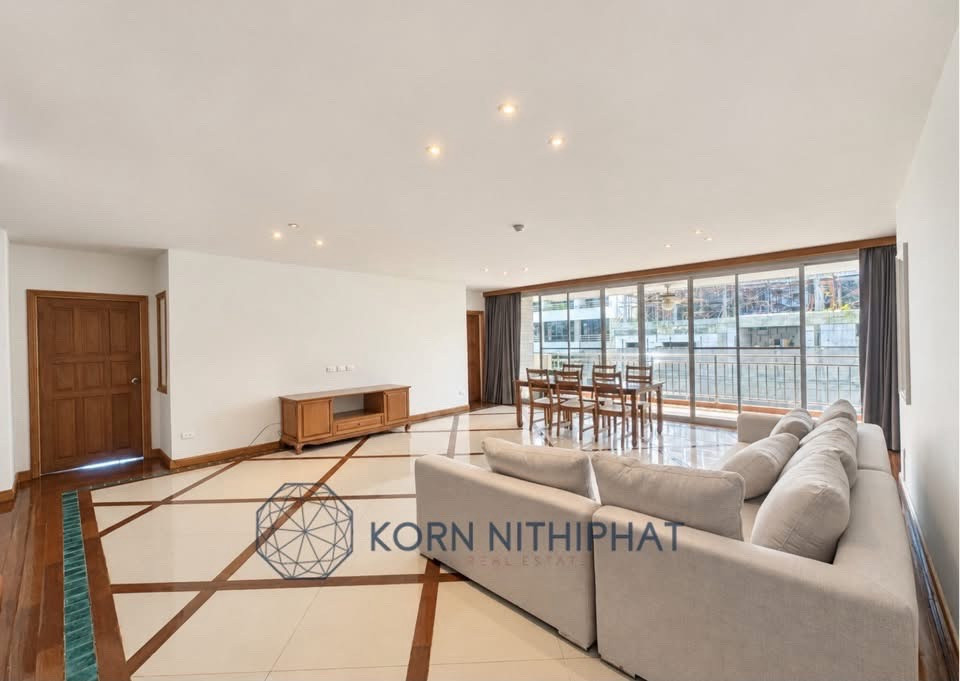 For Rent Pets Friendly Apartment in Sathorn - Narathiwas Ratchanakharin, Bangkok | Near BTS Chong Nonsi 550 Meters and Closed to Sathorn Square / Park Silom at Saladaeng For Rent Pets Friendly Apartment in Sathorn - Narathiwas Ratchanakharin, Bangkok | Near BTS Chong Nonsi 550 Meters and Closed to Sathorn Square / Park Silom at Saladaeng