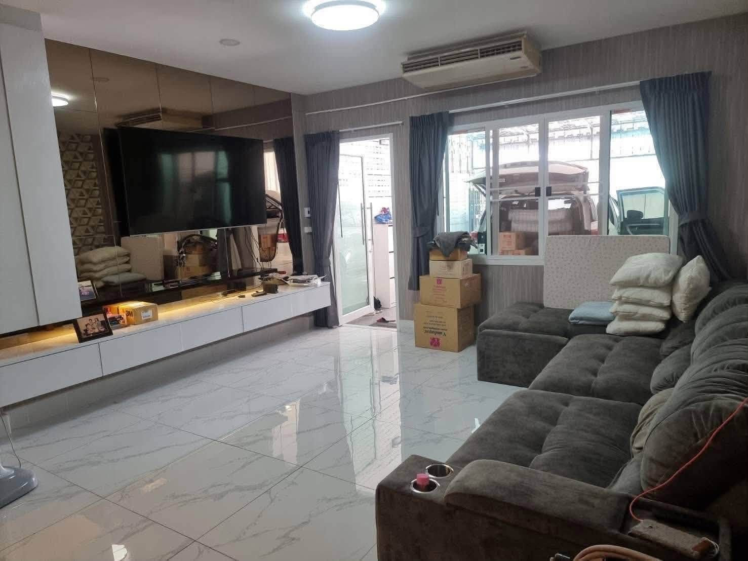 Townhouse area Sutthisan, 450M. to MRT sutthisan, 4b3b 1livingroom, 3storey, Pet friendly – รูปที่ 2