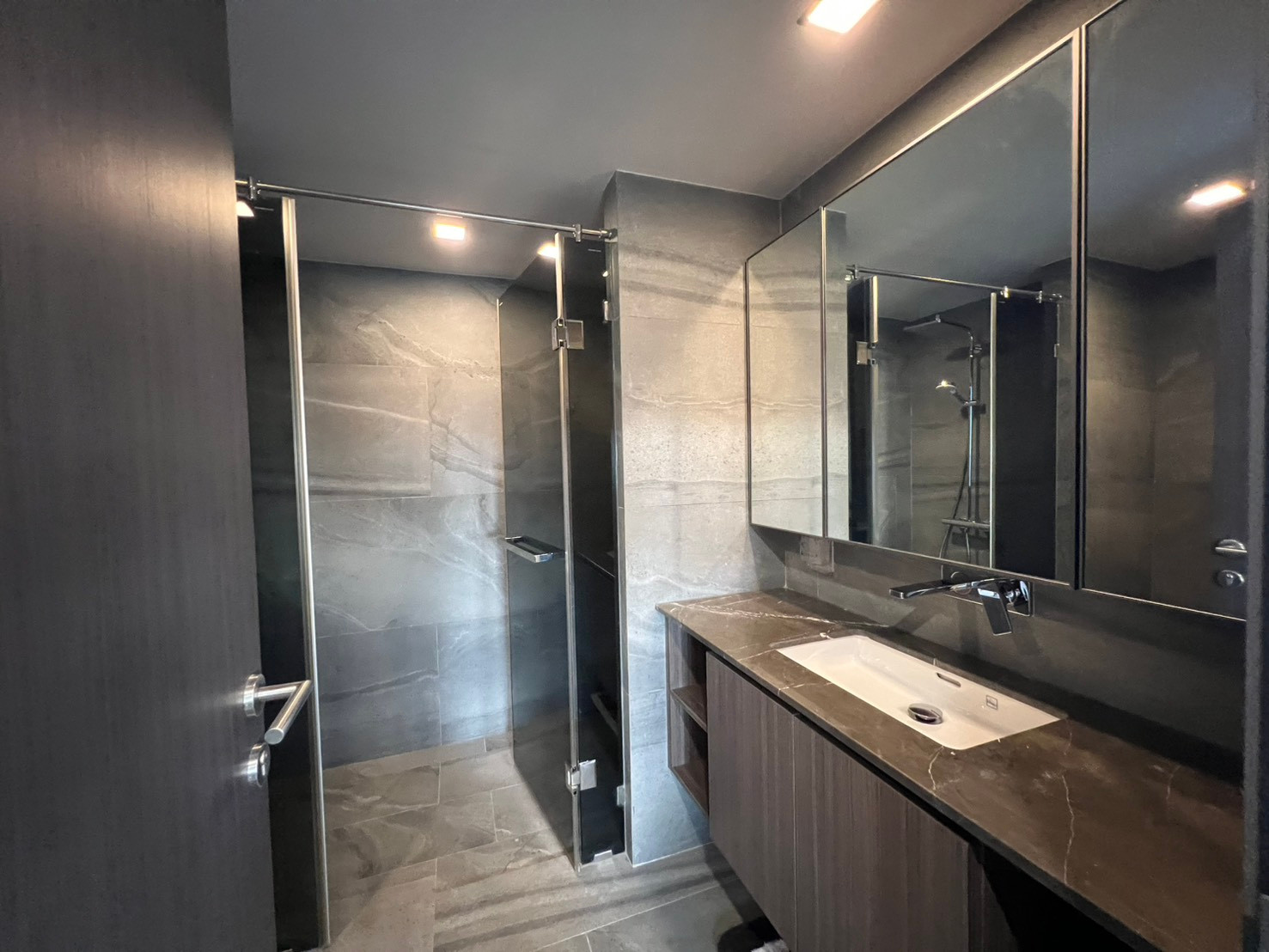 Conner Ratchathewi for rent, Loft, corner room, high floor (18th Floor) – รูปที่ 3