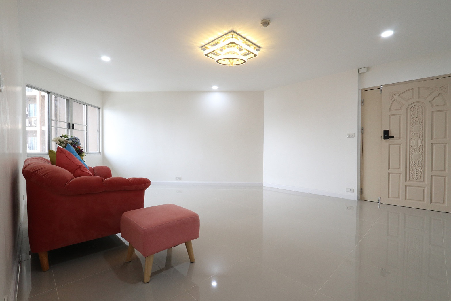 ✨ 2 ห้องนอน | ห้องกว้าง ฟังก์ชันครบ ราคาดี เพียง 4.5 ล้านบาท! 📍 Fortune Condo Town – รูปที่ 2