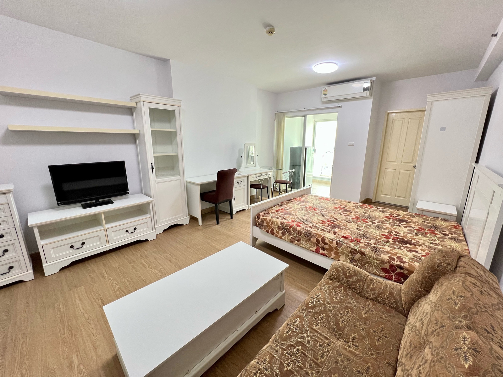🏠 Newly renovated room, ready to move in | Fully vintage furniture 🌹 There is a VDO of the real room 🎬 (no agents) Condo for sale Supalai Park Ratchaphruek-Phetkasem, next to BTS+MRT 🏠 Newly renovated room, ready to move in | Fully vintage furniture 🌹 There is a VDO of the real room 🎬 (no agents) Condo for sale Supalai Park Ratchaphruek-Phetkasem, next to BTS+MRT