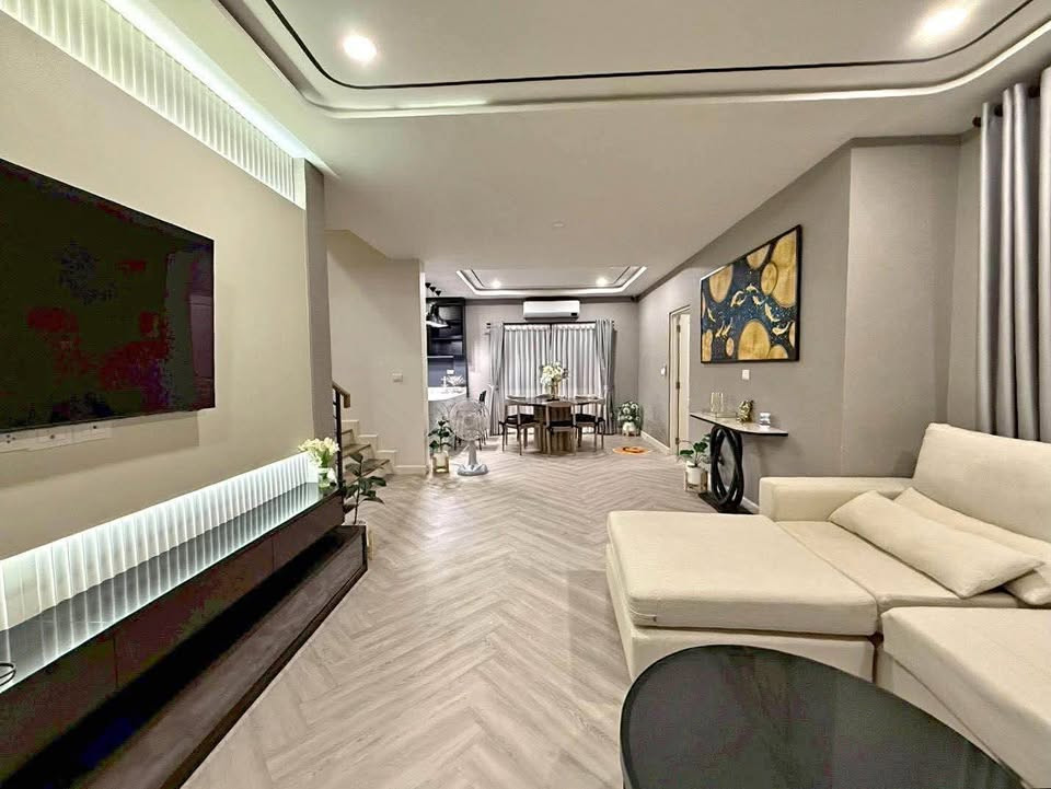 ให้เช่า บ้านเดี่ยว Centro พุทธบูชา–พระราม 2 | 60 ตร.ว. | 227 ตร.ม. | 4 ห้องนอน 5 ห้องน้ำ | Pet Friendly  – รูปที่ 2