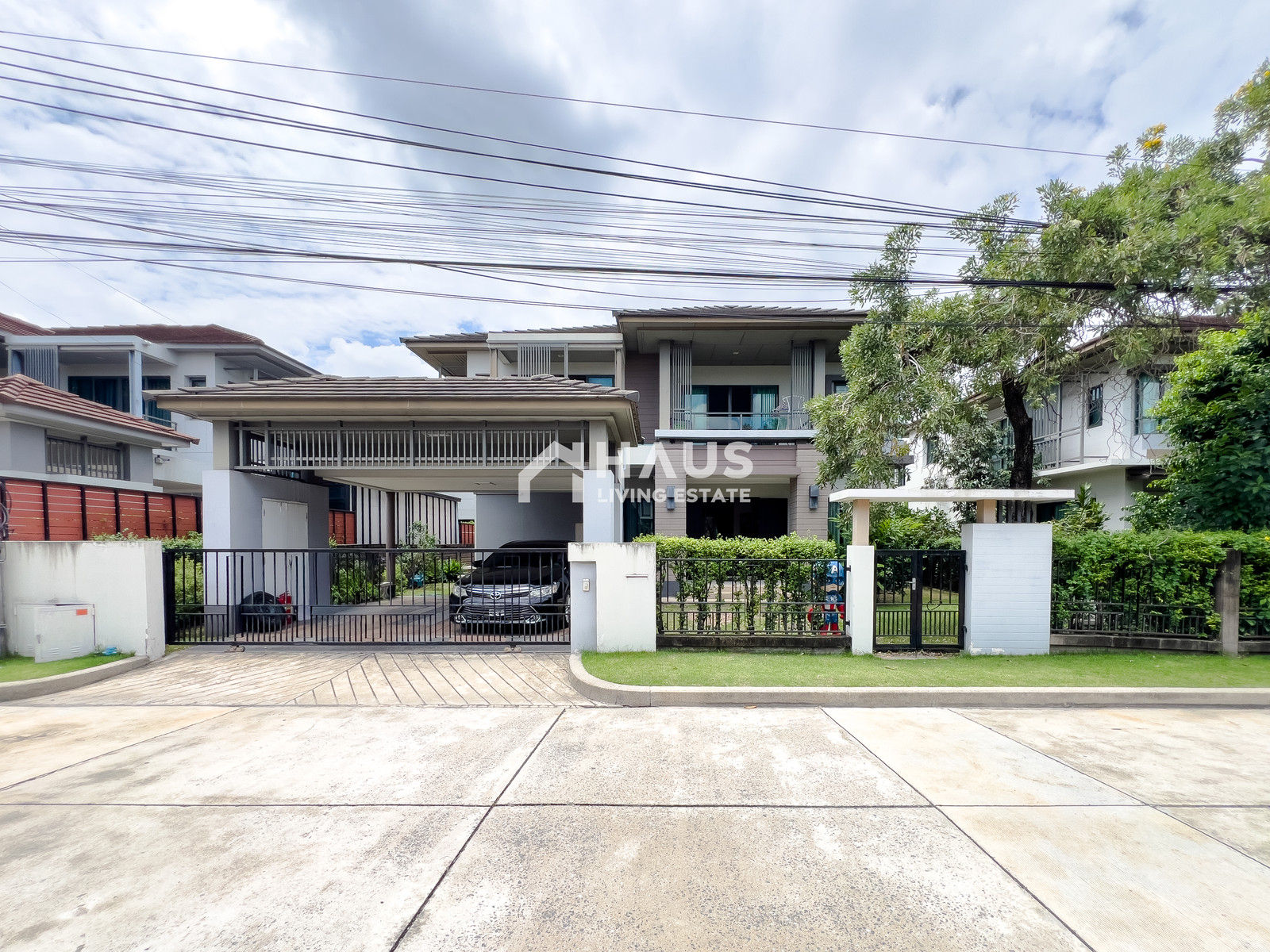 ✨ 5 bedrooms, 5 bathrooms, top in the area. Resort style project, main road, near the central area, walking distance 🔥 Single house for sale Setthasiri Chaiyaphruek - Chaengwattana 🔥 Setthasiri Chaiyaphruek - Chaengwattana / 5 bedrooms #HCYP084