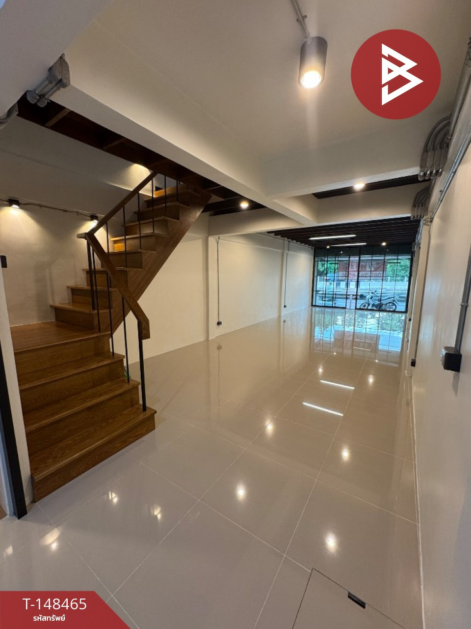 ขายด่วนอาคารพาณิชย์ 3 ชั้น จตุจักร กรุงเทพฯ รีโนเวทใหม่ ทำเลทอง – รูปที่ 3