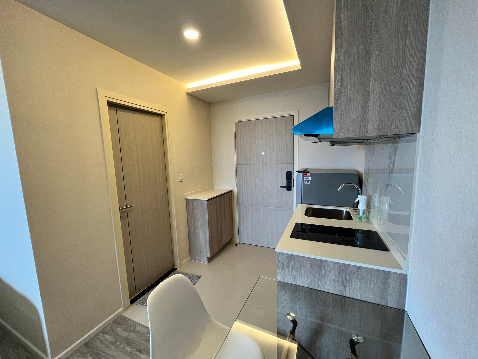 selling studio room Ikon Sukhumvit 77, luxurious and comfortable. selling studio room Ikon Sukhumvit 77, luxurious and comfortable.