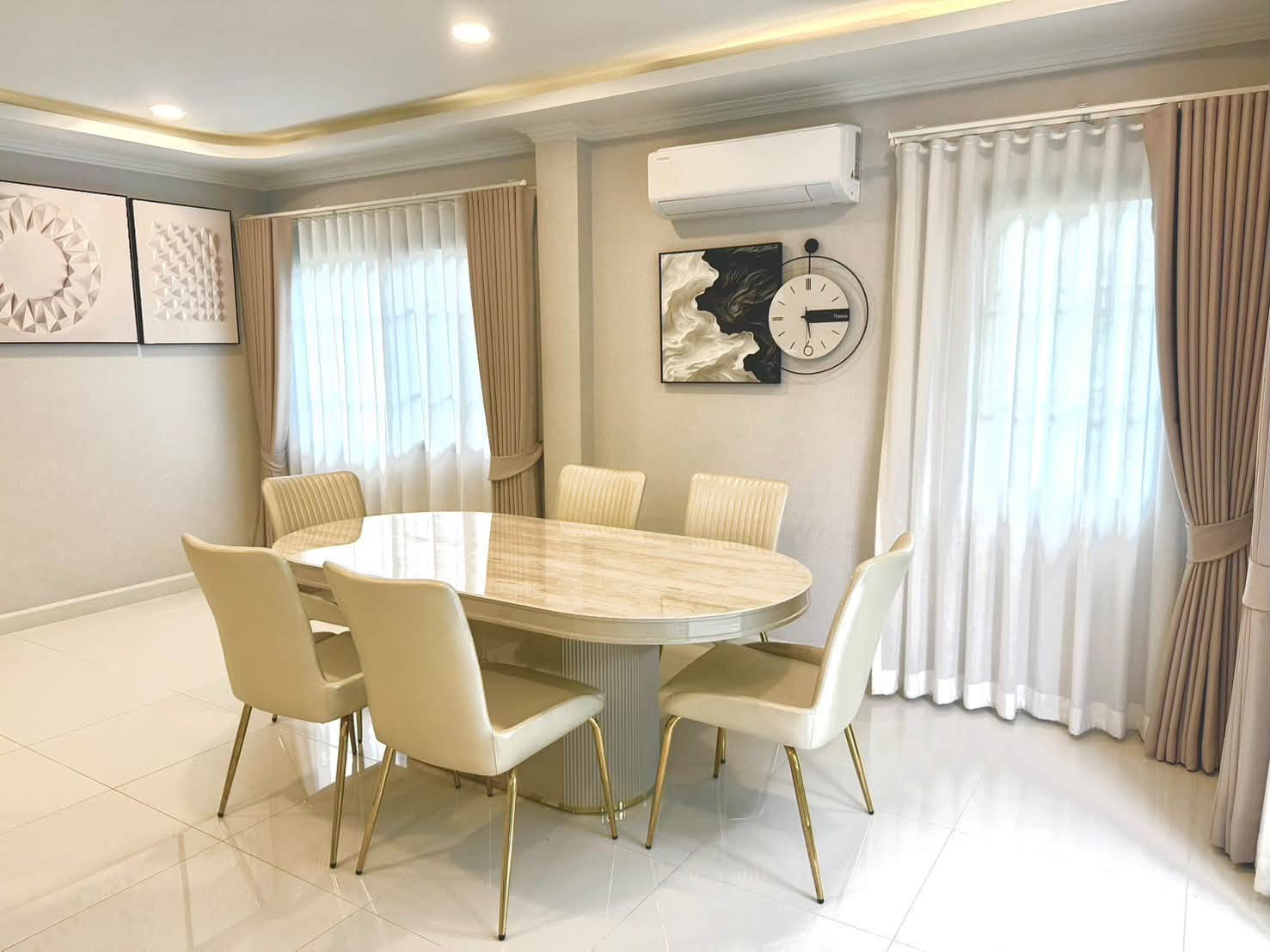 CENTRO BANGNA 64 sq m., usable area 303 sq m., 4 bedrooms, 5 bathrooms, 3 parking spaces. CENTRO BANGNA 64 sq m., usable area 303 sq m., 4 bedrooms, 5 bathrooms, 3 parking spaces.