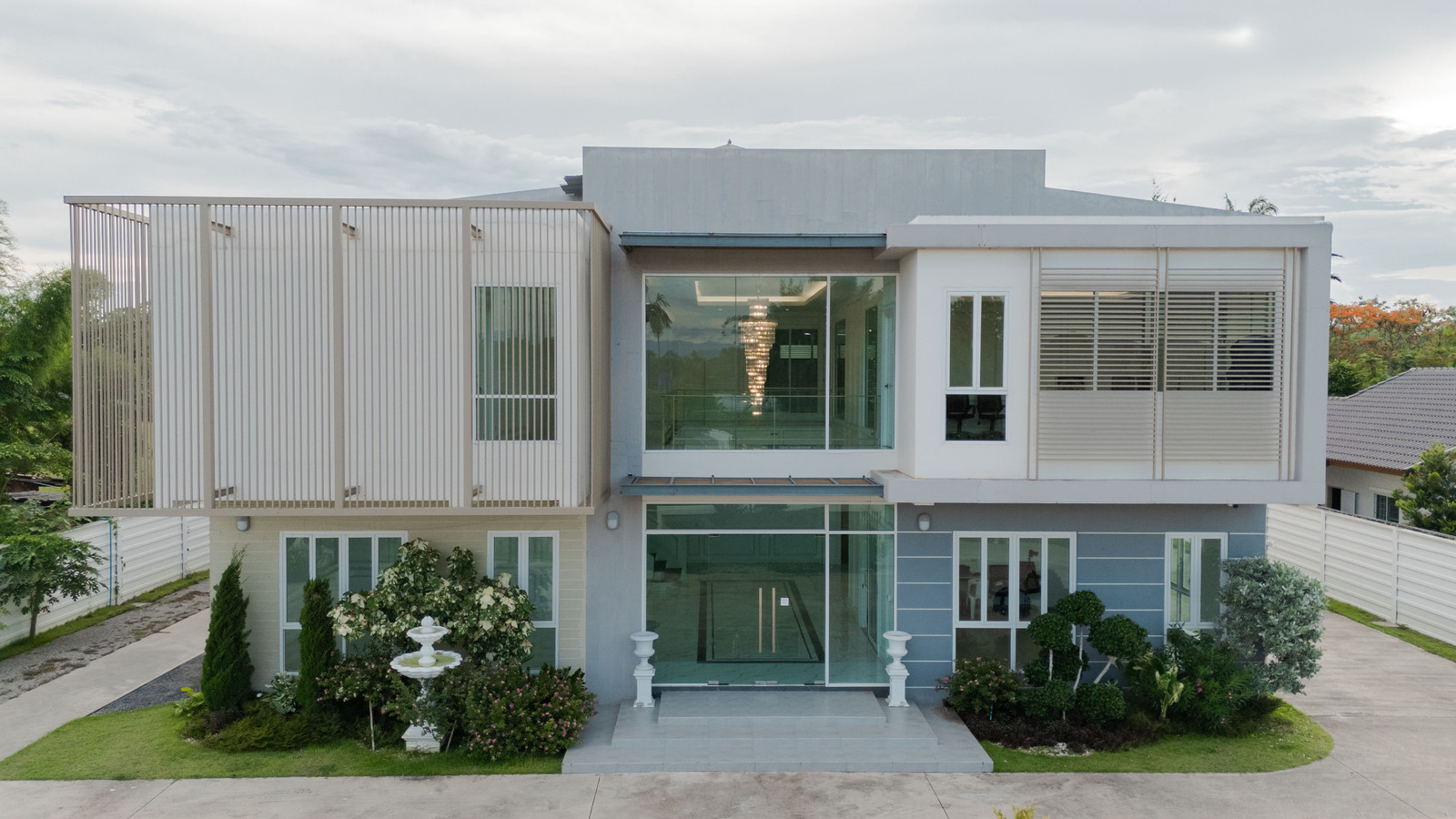 San Sai factory for sale, new condition, 1 rai 11 square wah (the building is designed to be flexible in use) San Sai factory for sale, new condition, 1 rai 11 square wah (the building is designed to be flexible in use)