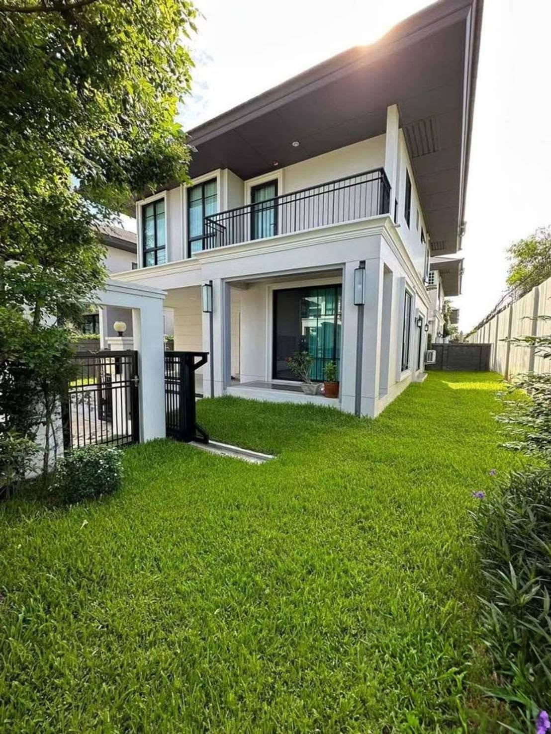 RENT HOUSE ให้เช่าบ้านหลังใหญ่ เศรษฐสิริ โซนพัฒนาการ RENT HOUSE ให้เช่าบ้านหลังใหญ่ เศรษฐสิริ โซนพัฒนาการ