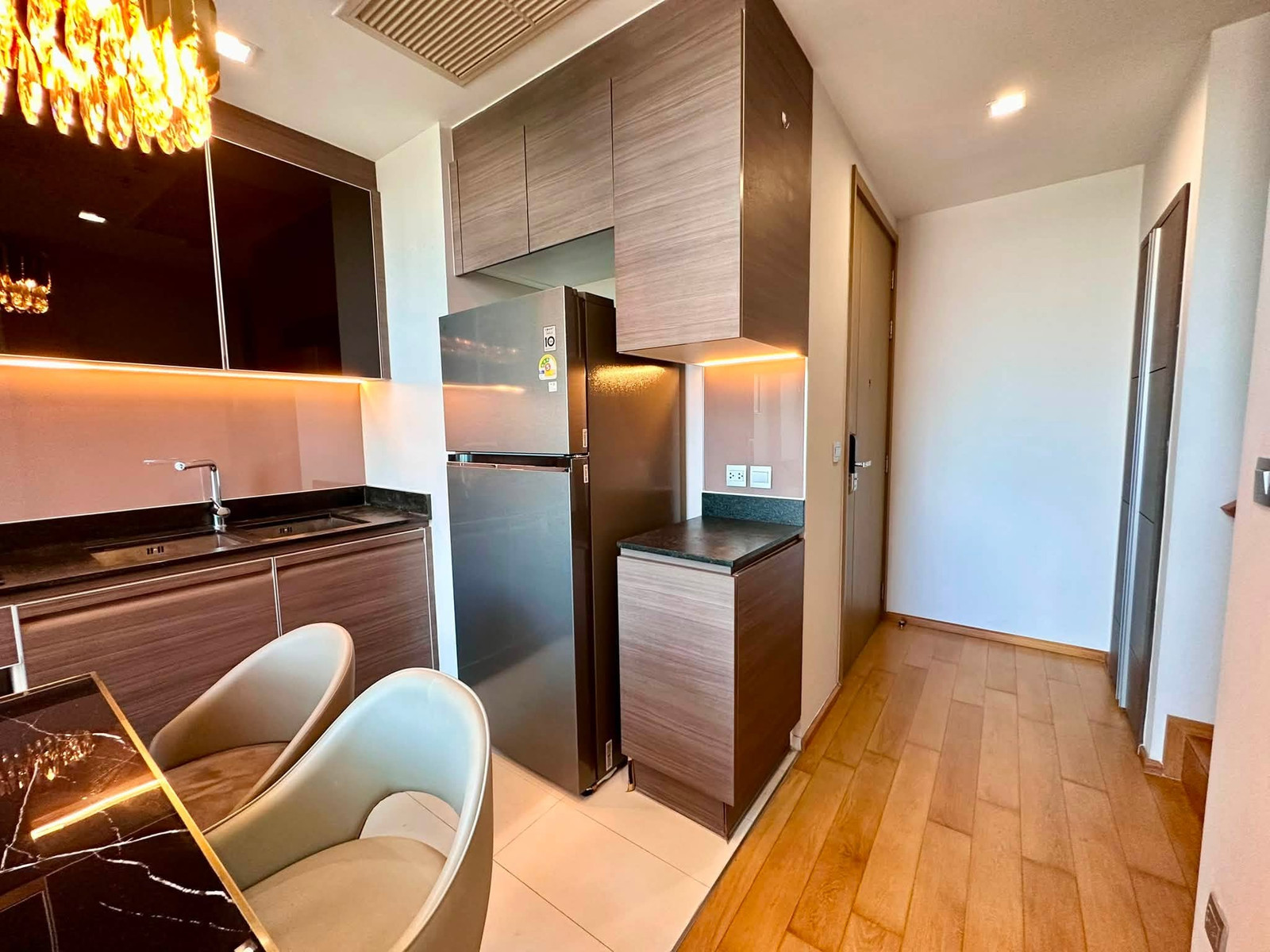 Duplex สดุคีย์ เพดานสูง โปร่งสบาย ติด BTS ทองหล่อ | Keyne by Sansiri – รูปที่ 2