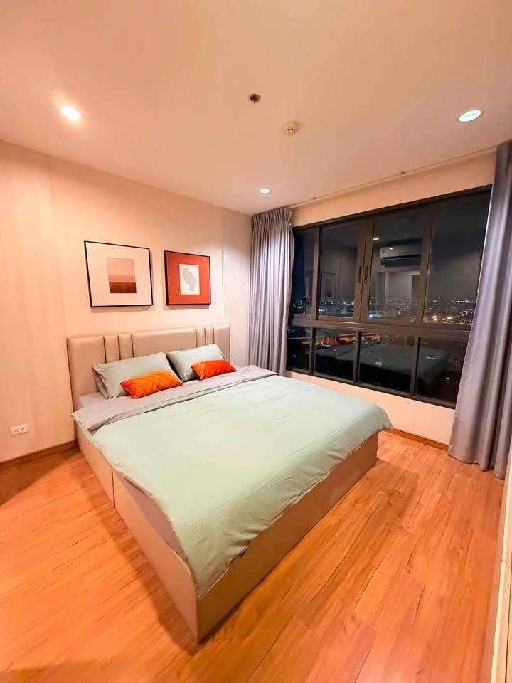 2 bedrooms, 2 bathrooms, next to Bang O MRT, the tree rio, for rent, very new. 2 bedrooms, 2 bathrooms, next to Bang O MRT, the tree rio, for rent, very new.