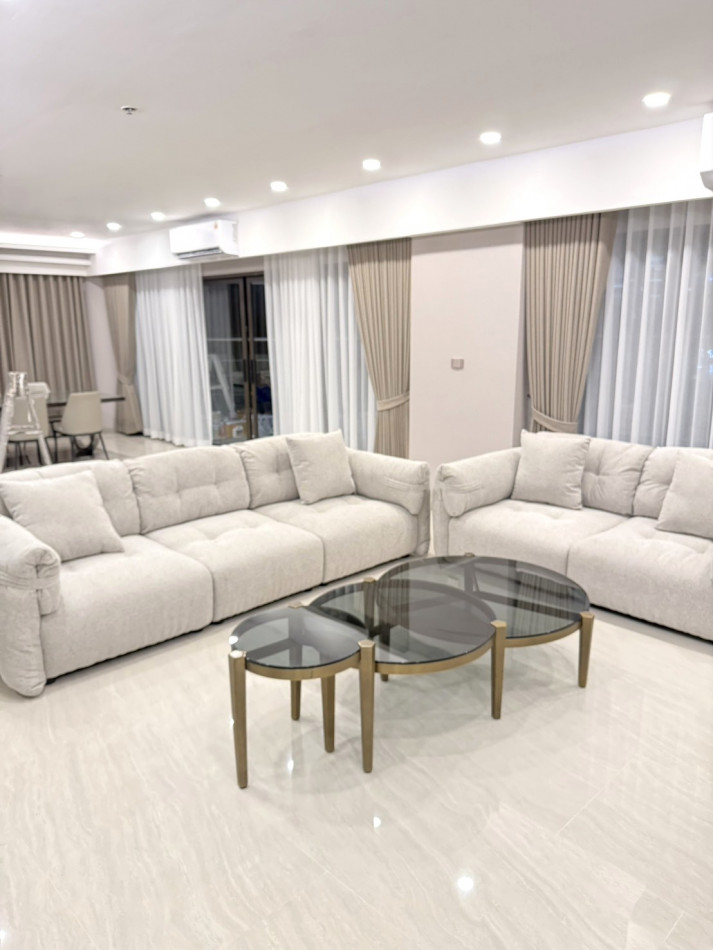 Condo for rent, Le Raffine Sukhumvit 24, a luxury duplex condominium in the heart of Sukhumvit. Fully furnished, near Emporium. 372 sq.m.