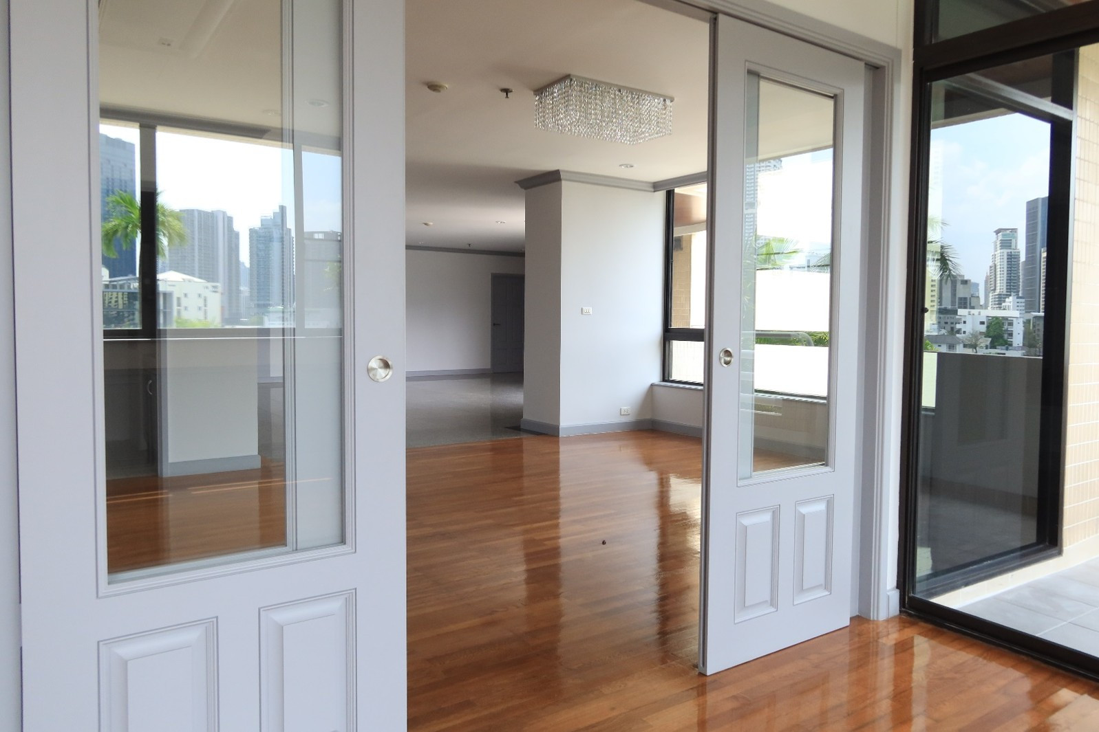 [FOR RENT] Ultra-Spacious 3BR Luxury Family Condo at Ruamsuk Condominium (Sukhumvit 26)