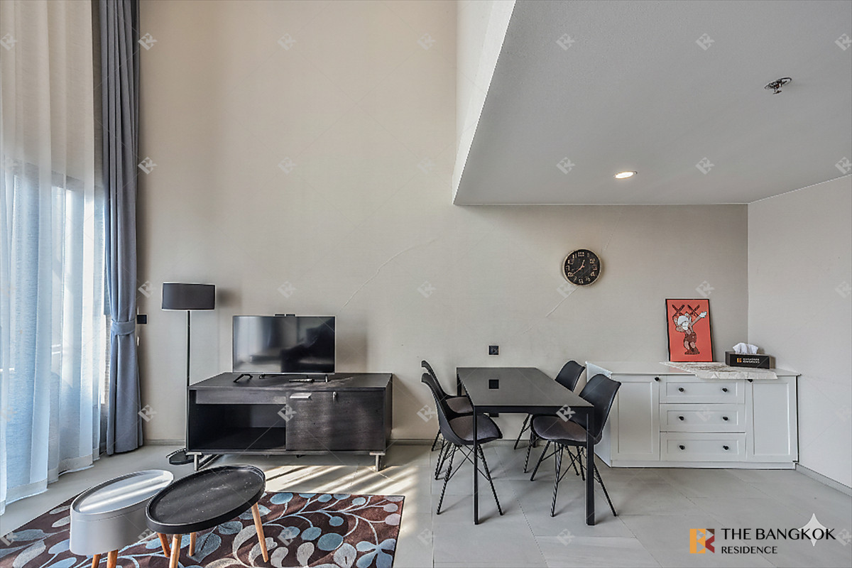 For rent: Cooper Siam, Duplex room, 51.5 sq m., beautiful room, fully decorated. Fully furnished + electrical appliances, BTS National Stadium Station Jo_PYT For rent: Cooper Siam, Duplex room, 51.5 sq m., beautiful room, fully decorated. Fully furnished + electrical appliances, BTS National Stadium Station Jo_PYT