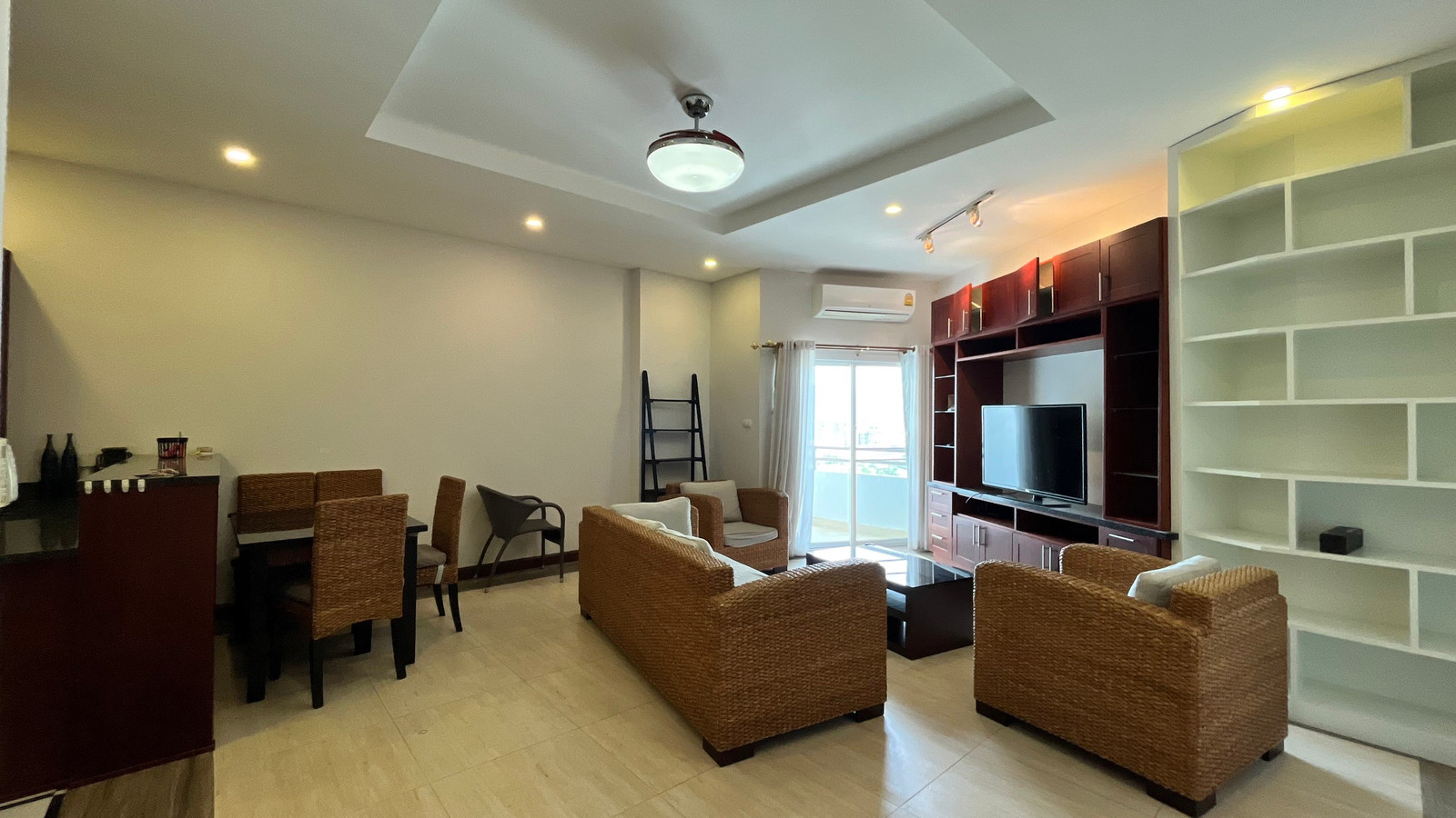 ให้เช่า Riverside Condominium 2 ห้องนอน | วิวดอยสุเทพ | เชียงใหม่ ให้เช่า Riverside Condominium 2 ห้องนอน | วิวดอยสุเทพ | เชียงใหม่