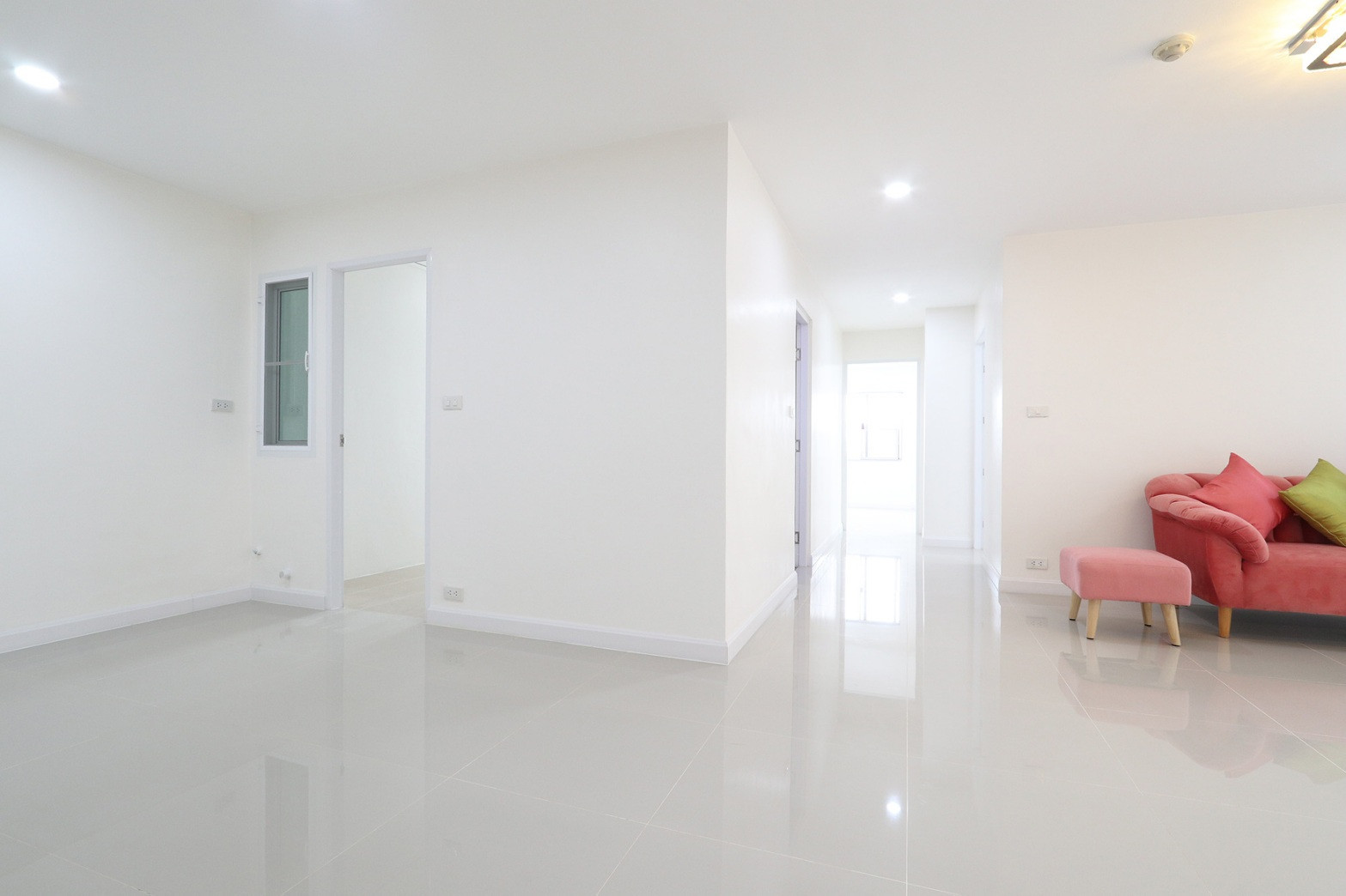 ✨ 2 ห้องนอน | ห้องกว้าง ฟังก์ชันครบ ราคาดี เพียง 4.5 ล้านบาท! 📍 Fortune Condo Town – รูปที่ 3