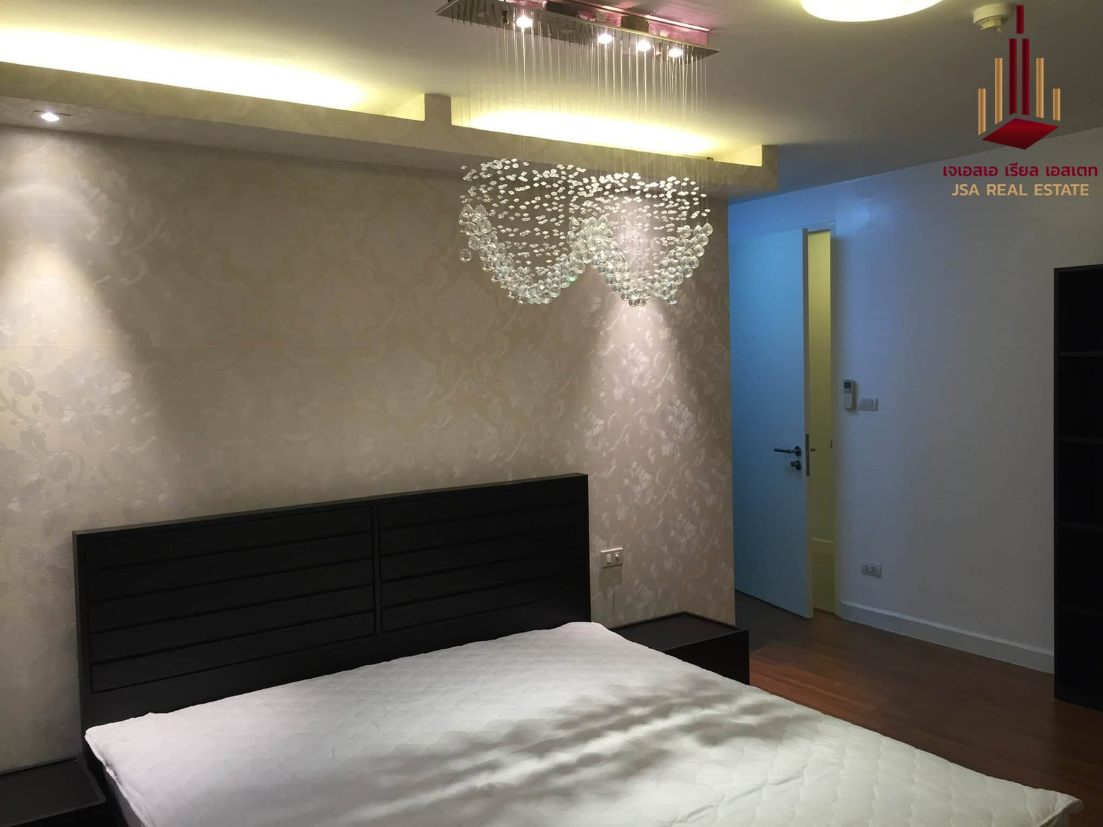 ✨ For Sale: The Clover Thonglor Condo ✨ 💰 Only 5,900,000 THB