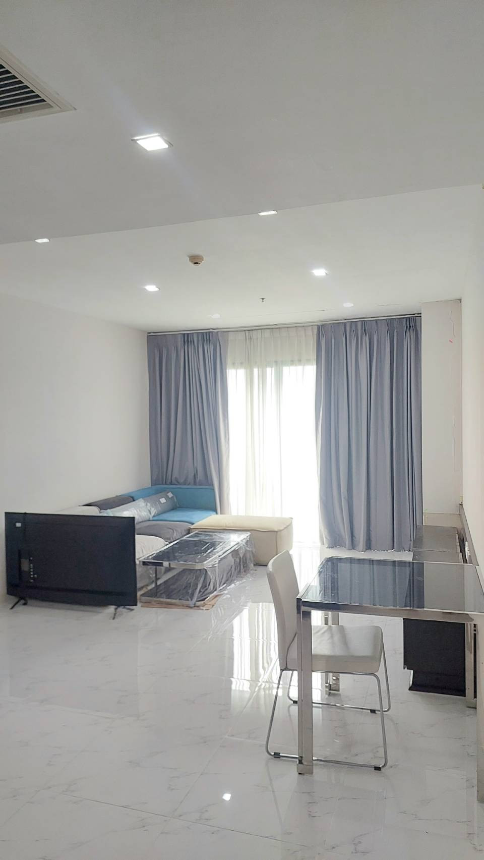 Condo for rent: Noble Solo, 2 bedrooms, 2 bathrooms, 1 living room, size 80 sq m., for rent at 50,000 baht. Condo for rent: Noble Solo, 2 bedrooms, 2 bathrooms, 1 living room, size 80 sq m., for rent at 50,000 baht.