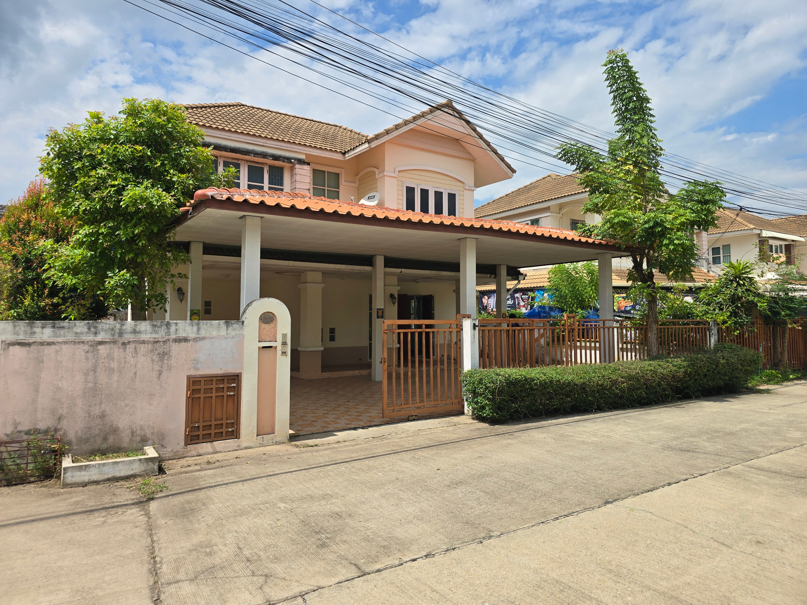 บ้านเดี่ยว 2 ชั้น หมู่บ้านแกรนด์วิล การ์เด้นโฮม ใกล้วัดธรรมจักร จ.พิษณุโลก – รูปที่ 2
